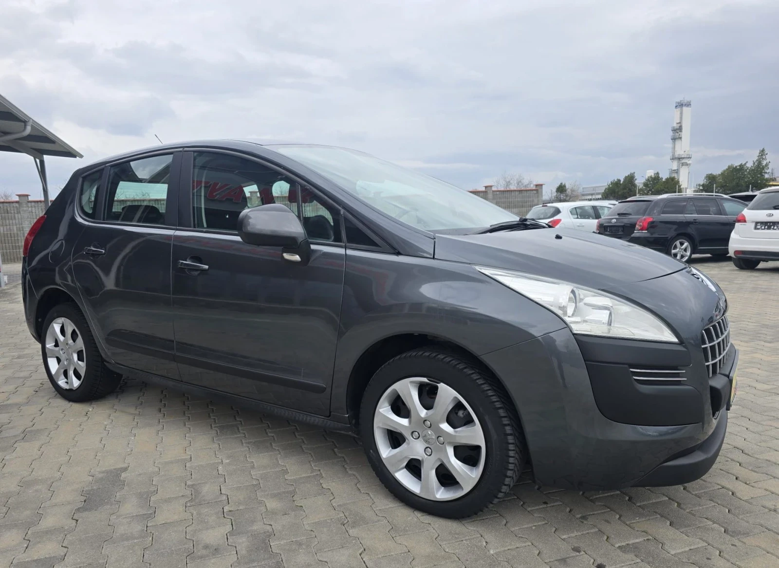 Peugeot 3008 1.6HDI, снимка 2 - Автомобили и джипове - 53892697