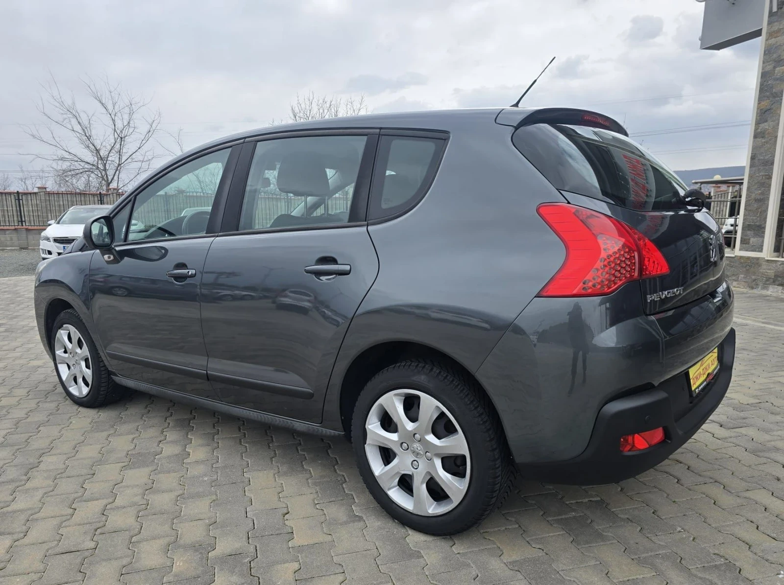 Peugeot 3008 1.6HDI, снимка 3 - Автомобили и джипове - 53892697