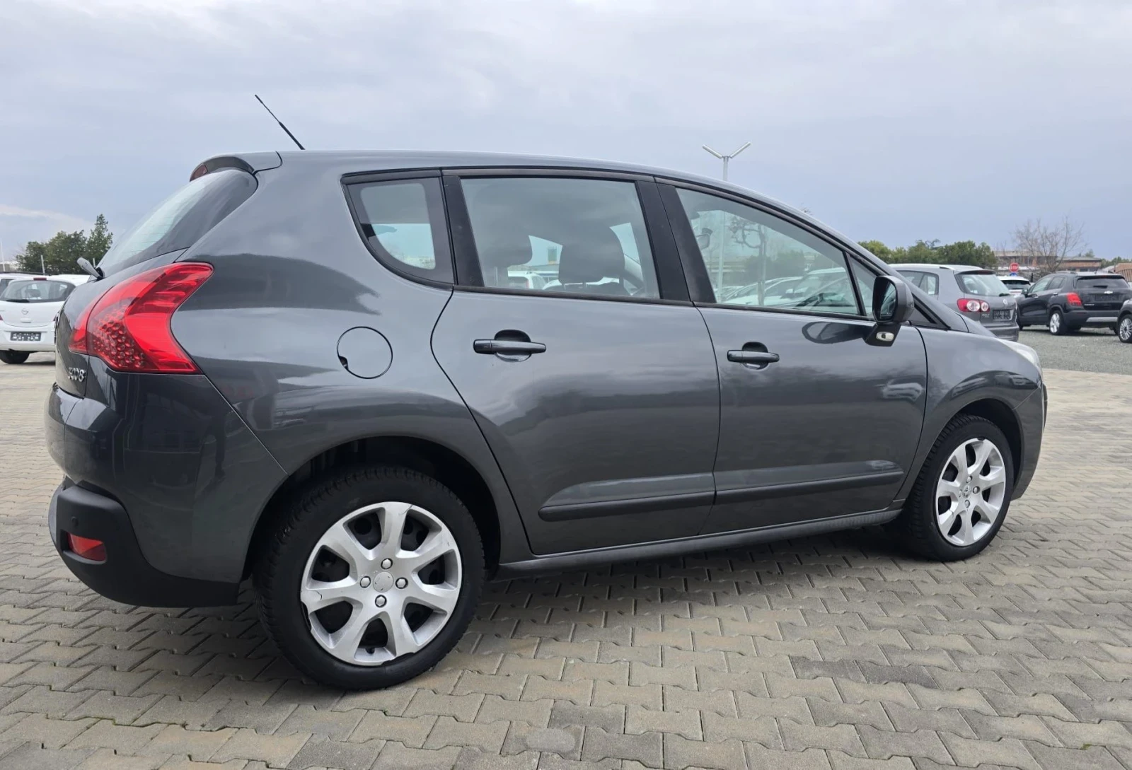 Peugeot 3008 1.6HDI, снимка 5 - Автомобили и джипове - 53892697