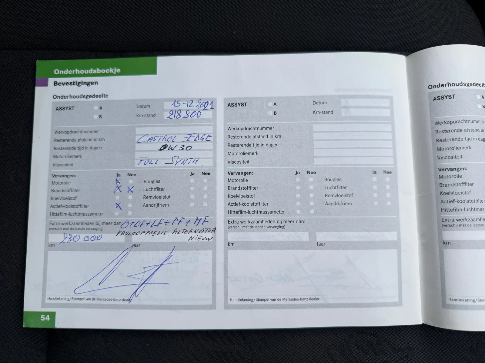 Mercedes-Benz C 200 2.2CDI* БЕЛГИЯ* МАЛКО КИЛОМЕТРИ* ПЪЛНА ИСТОРИЯ, снимка 17 - Автомобили и джипове - 54000407