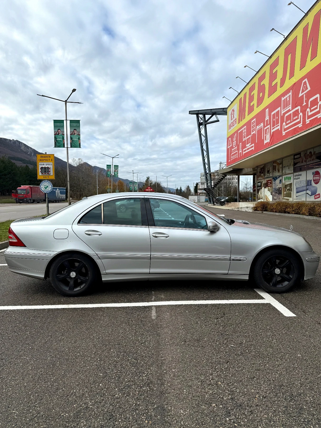 Mercedes-Benz C 200 2.0, снимка 6 - Автомобили и джипове - 54207316