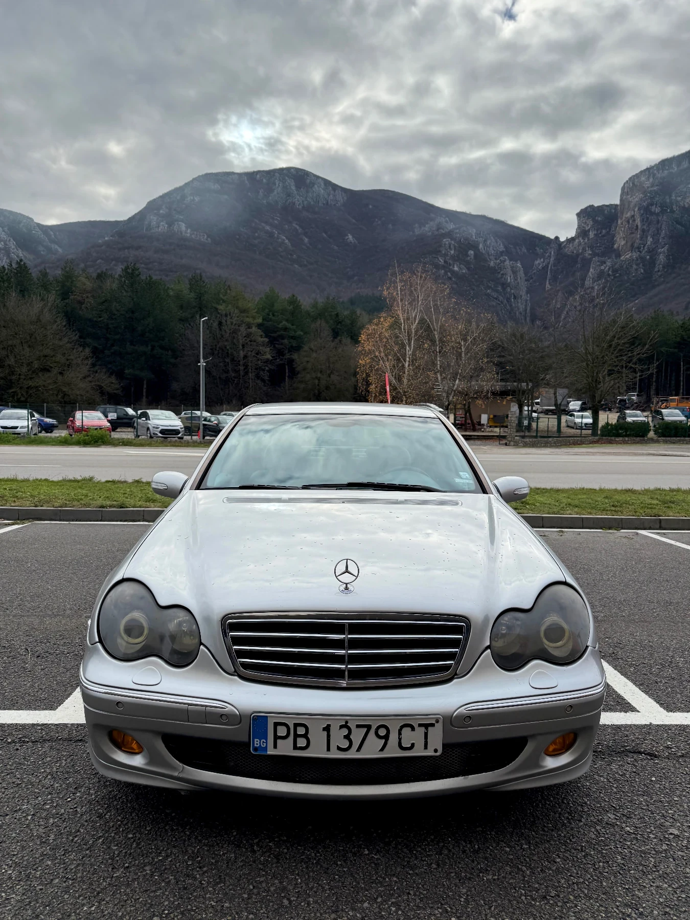 Mercedes-Benz C 200 2.0, снимка 2 - Автомобили и джипове - 54207316