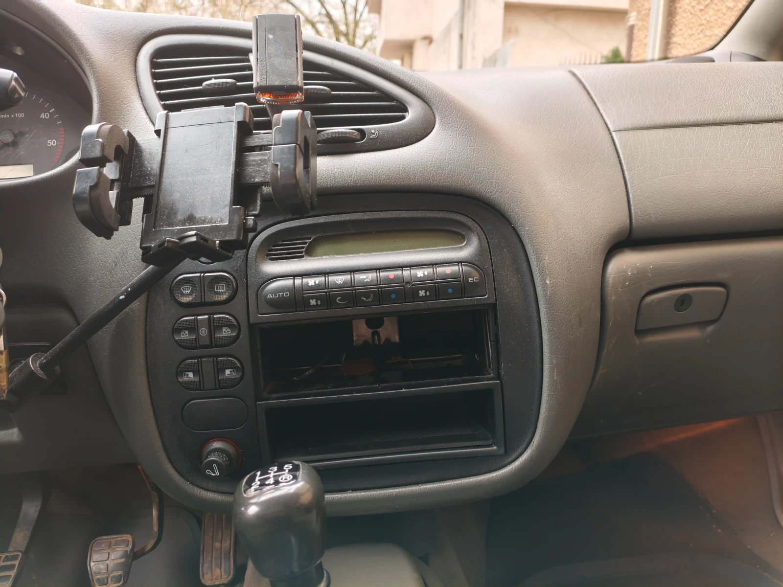 Seat Alhambra, снимка 13 - Автомобили и джипове - 54211354