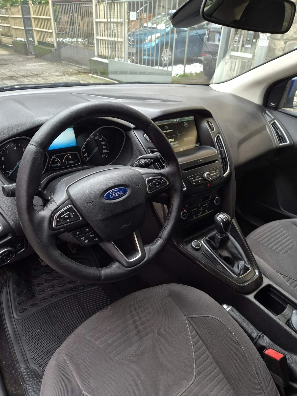 Ford Focus 1.6i 120hp Gaz Navi, снимка 5 - Автомобили и джипове - 54324747