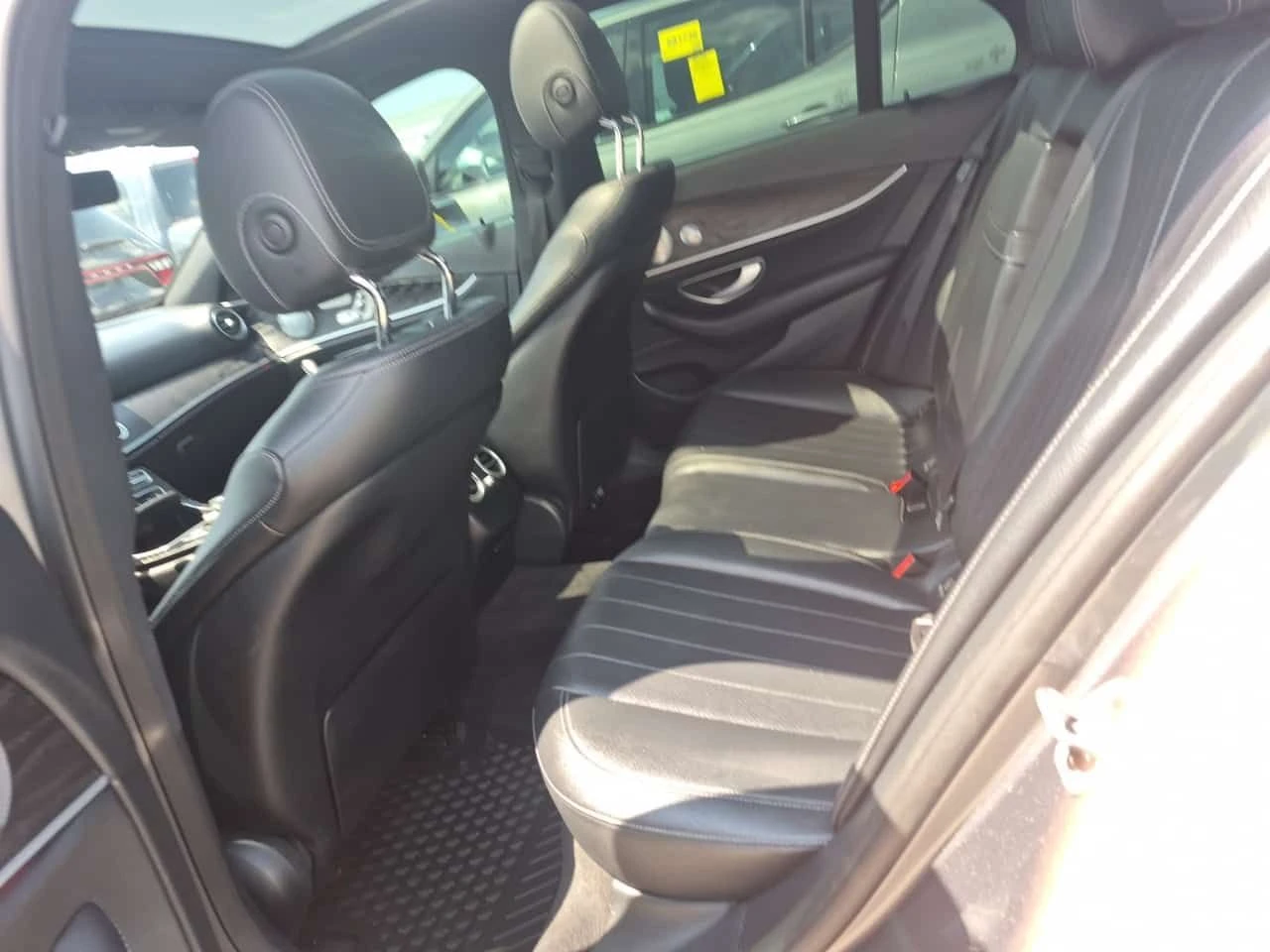 Mercedes-Benz E 300 АМГ ПАКЕТ/ПАНО/Burmeste/ПОДГРЕВ/CARFAX/ФИНАНСИРАНЕ, снимка 11 - Автомобили и джипове - 54635979