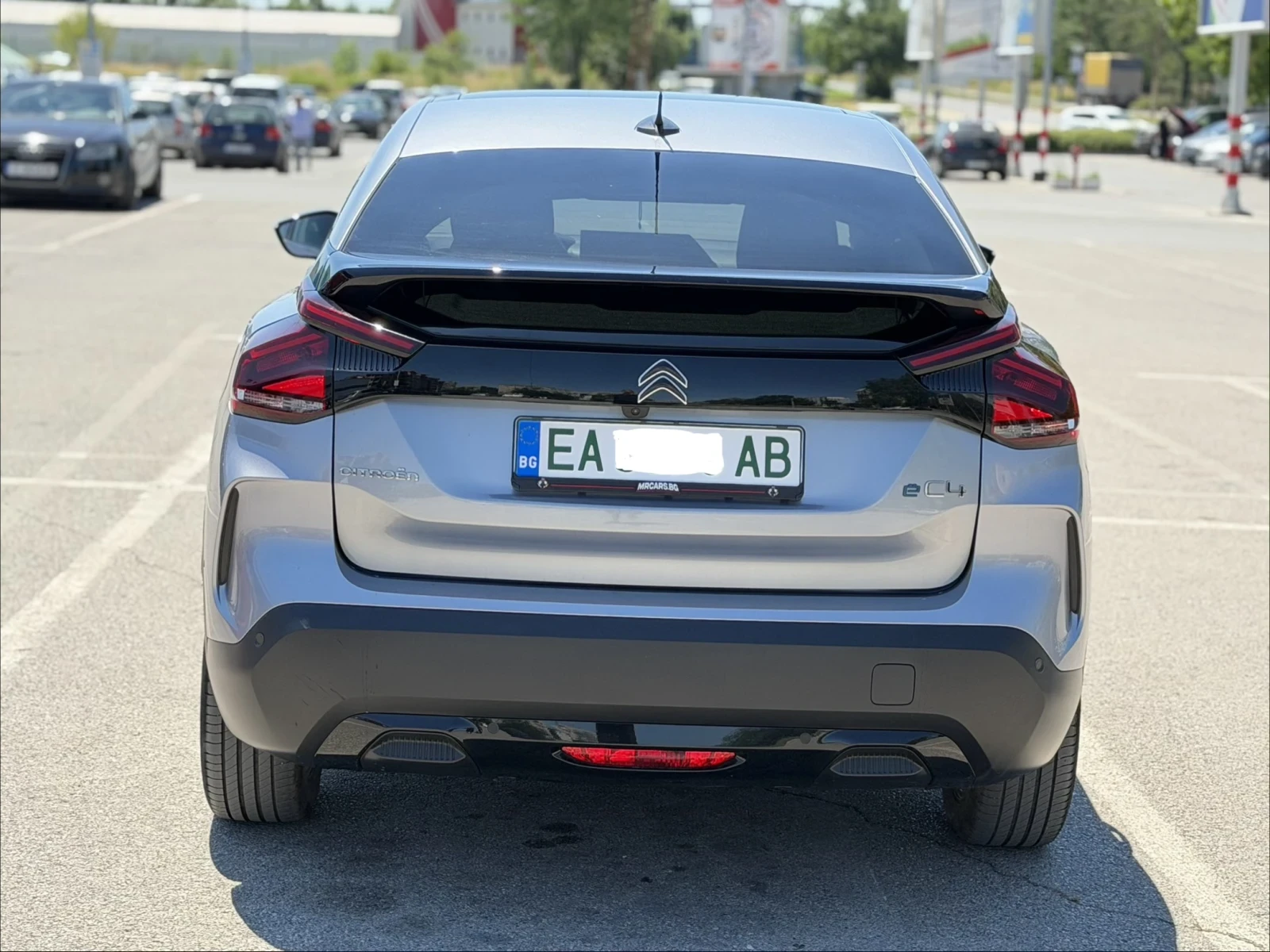 Citroen C4 Electric Shine, снимка 4 - Автомобили и джипове - 54882013