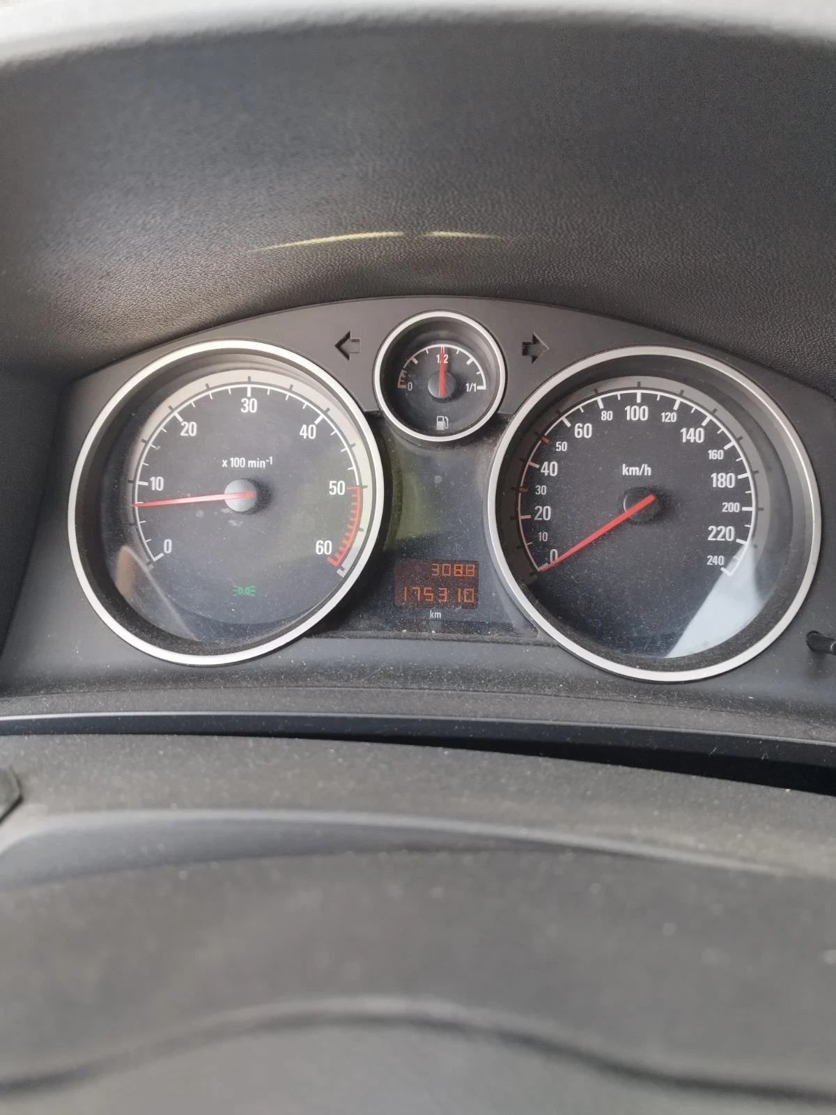 Opel Zafira 1.9, снимка 6 - Автомобили и джипове - 54998192