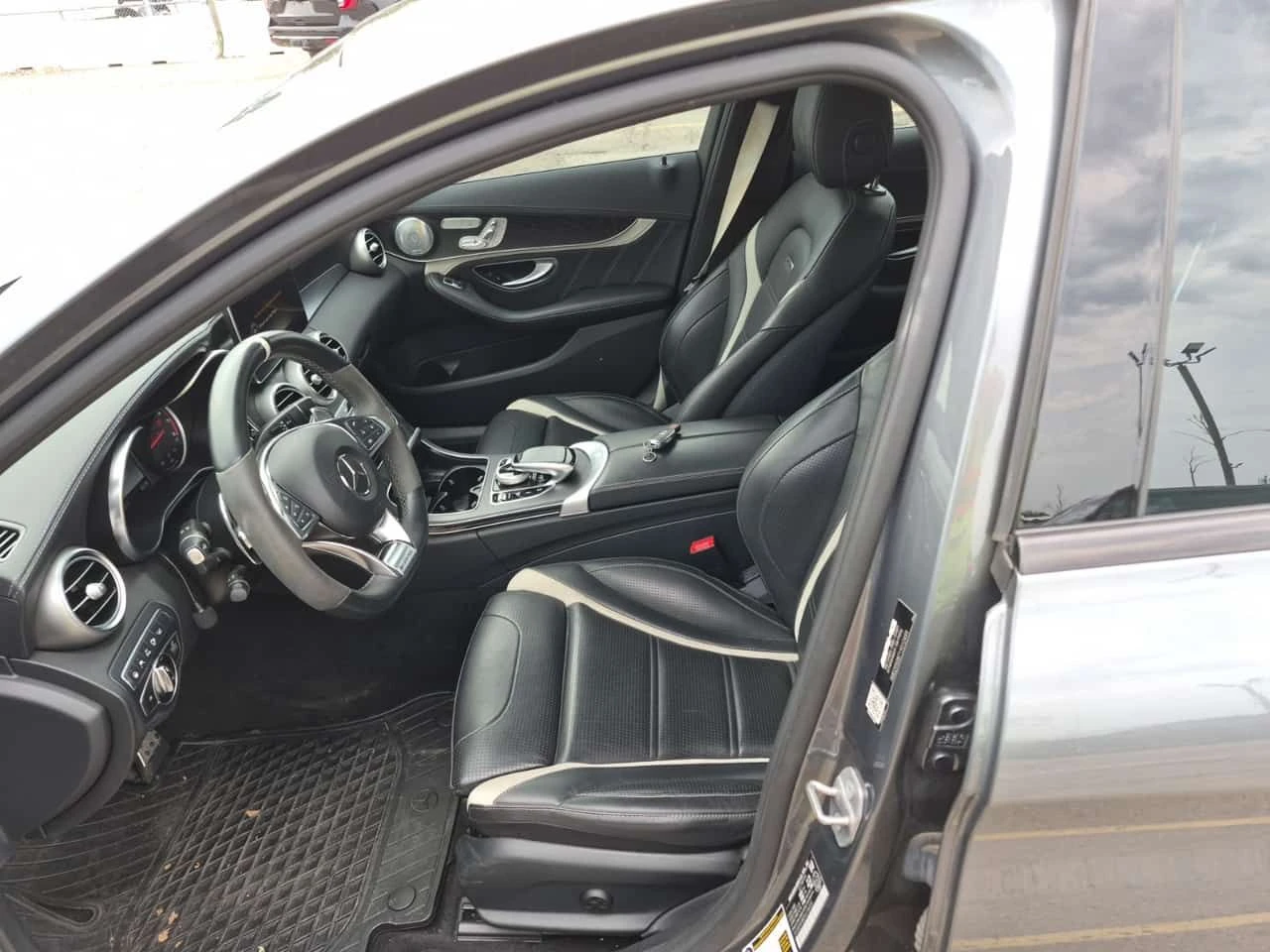 Mercedes-Benz C 63 AMG S /CARFAX/360 КАМ/ДИСТРОНИК/ПОДГРЕВ/HUD/, снимка 7 - Автомобили и джипове - 55189105