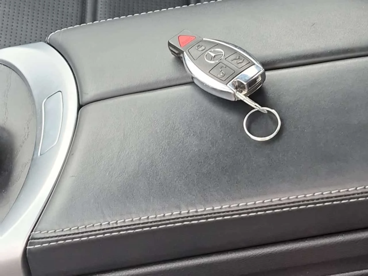 Mercedes-Benz C 63 AMG S /CARFAX/360 КАМ/ДИСТРОНИК/ПОДГРЕВ/HUD/, снимка 8 - Автомобили и джипове - 55189105