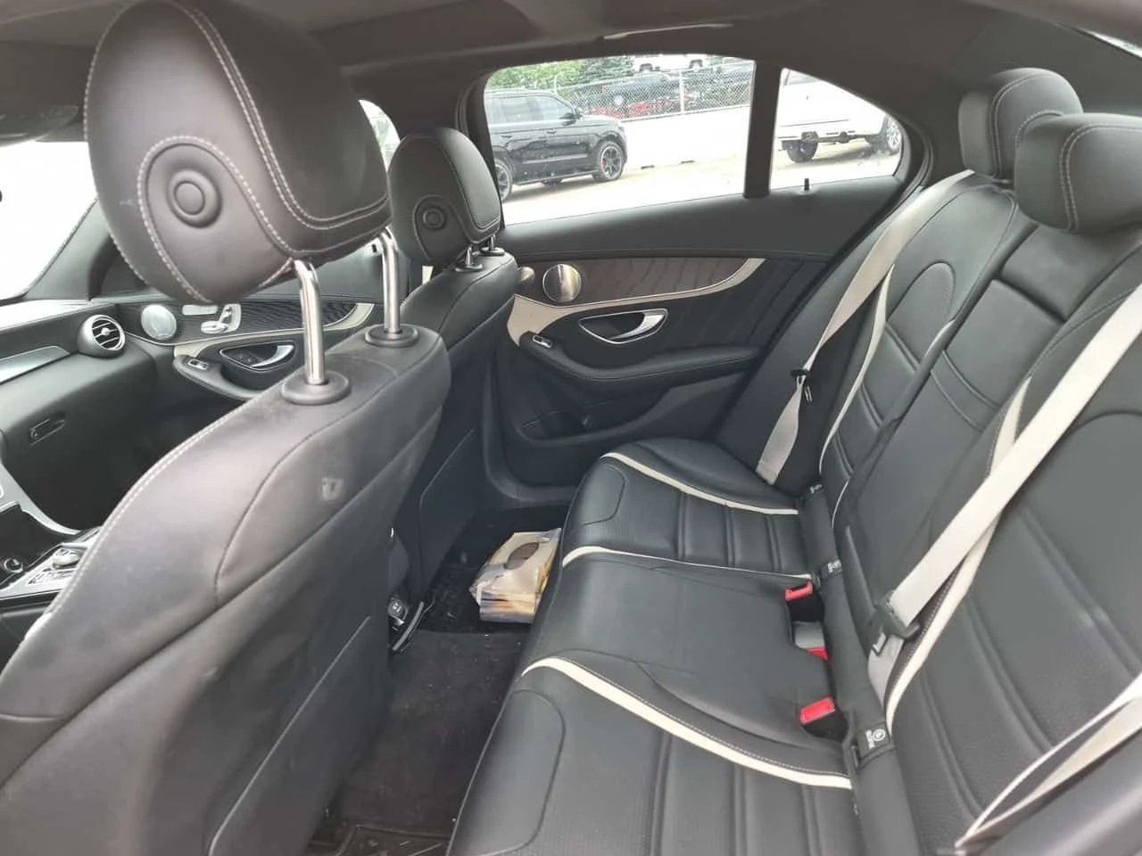 Mercedes-Benz C 63 AMG S /CARFAX/360 КАМ/ДИСТРОНИК/ПОДГРЕВ/HUD/, снимка 11 - Автомобили и джипове - 55189105