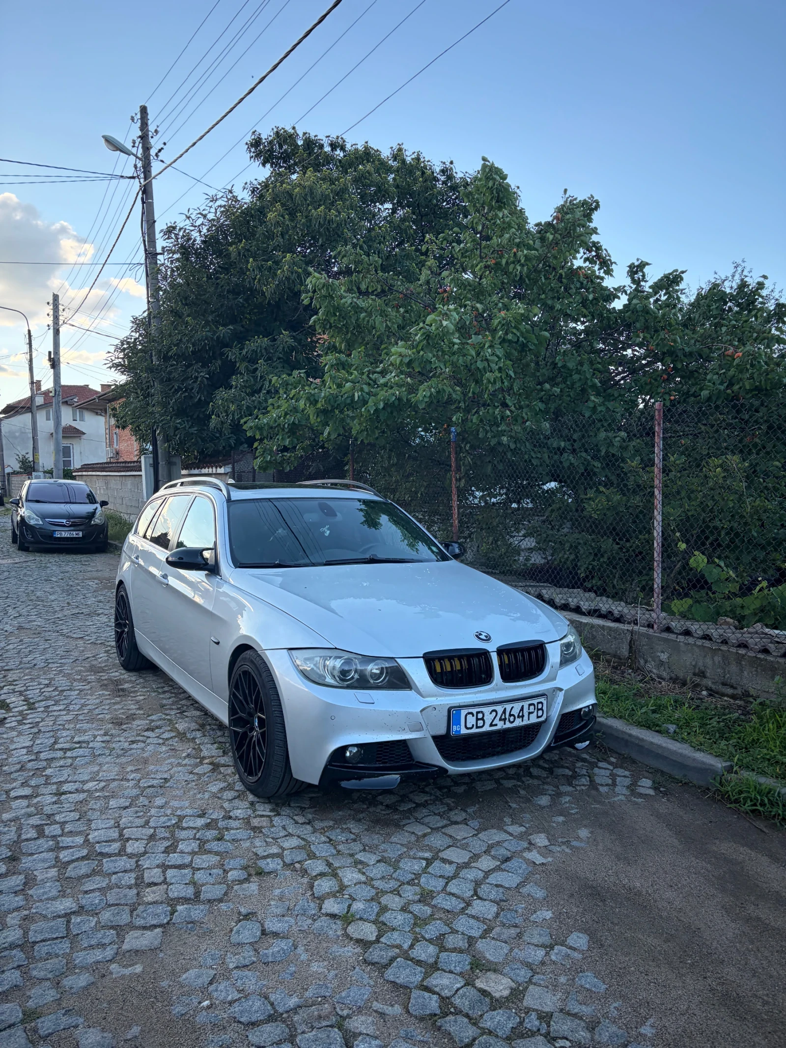 BMW 330, снимка 4 - Автомобили и джипове - 55272468