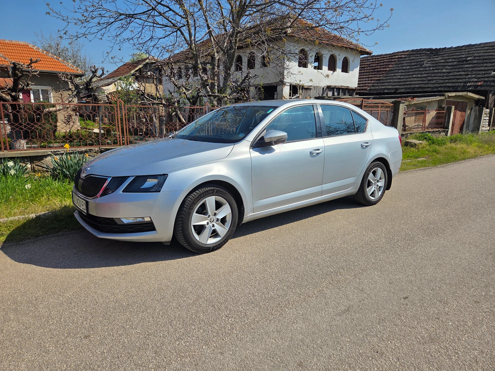 Skoda Octavia Амбишън 