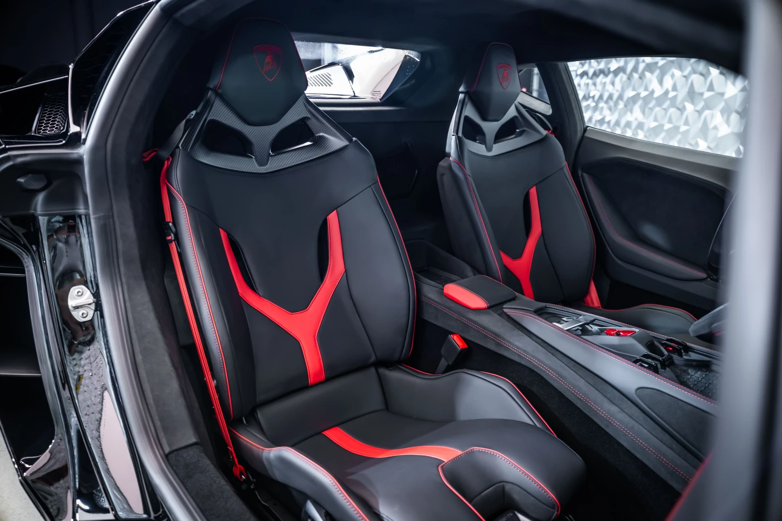 Lamborghini Temerario Nero, снимка 16 - Автомобили и джипове - 55887553