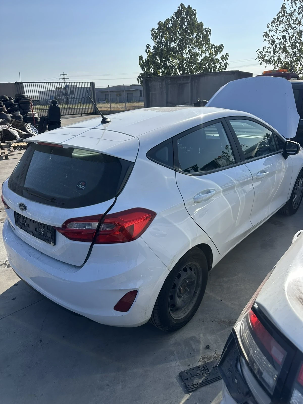 Ford Fiesta, снимка 2 - Автомобили и джипове - 55896904