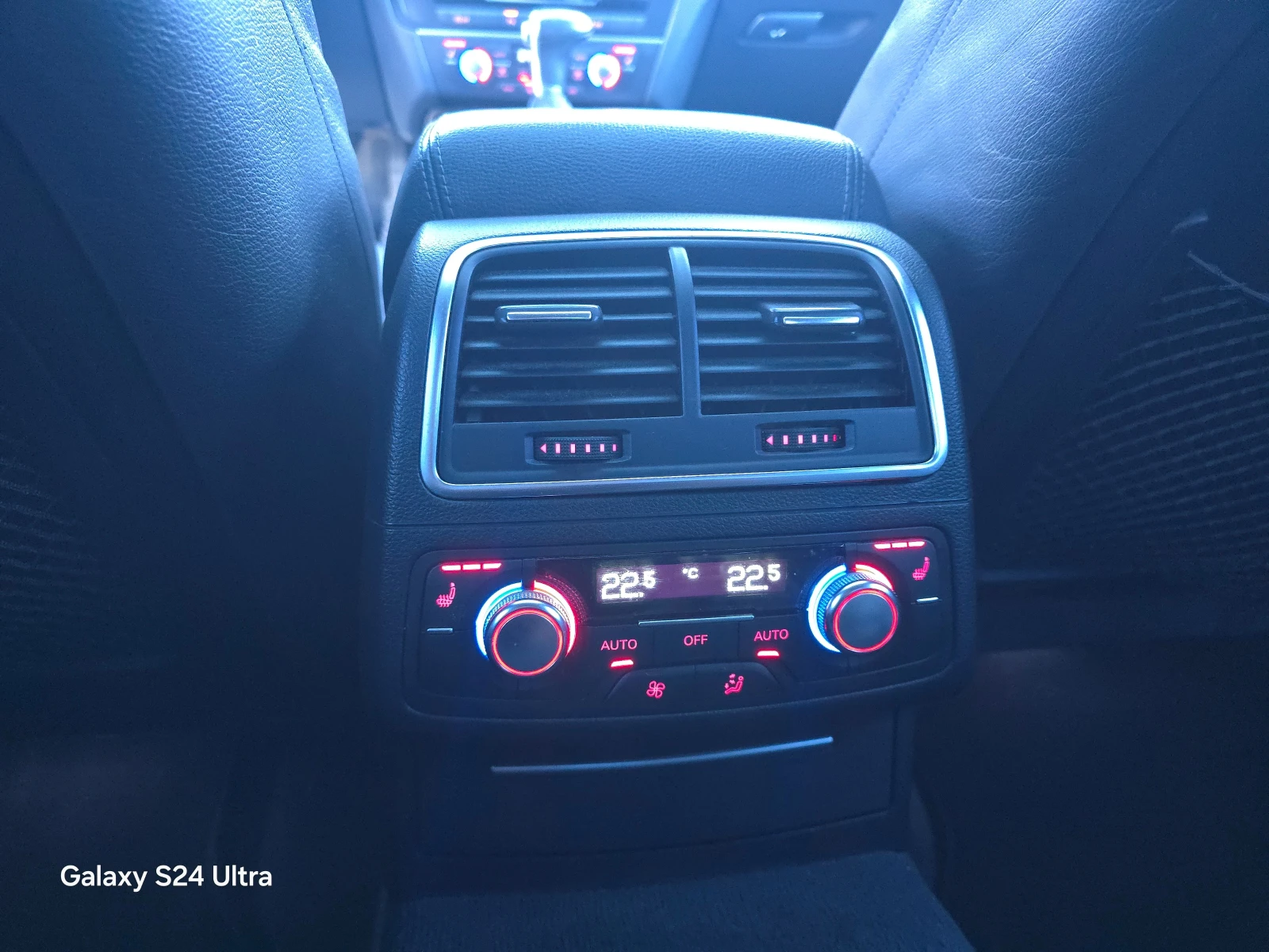 Audi A7 3.0TDi QUATTRO!!FULL LED!!, снимка 13 - Автомобили и джипове - 56122086