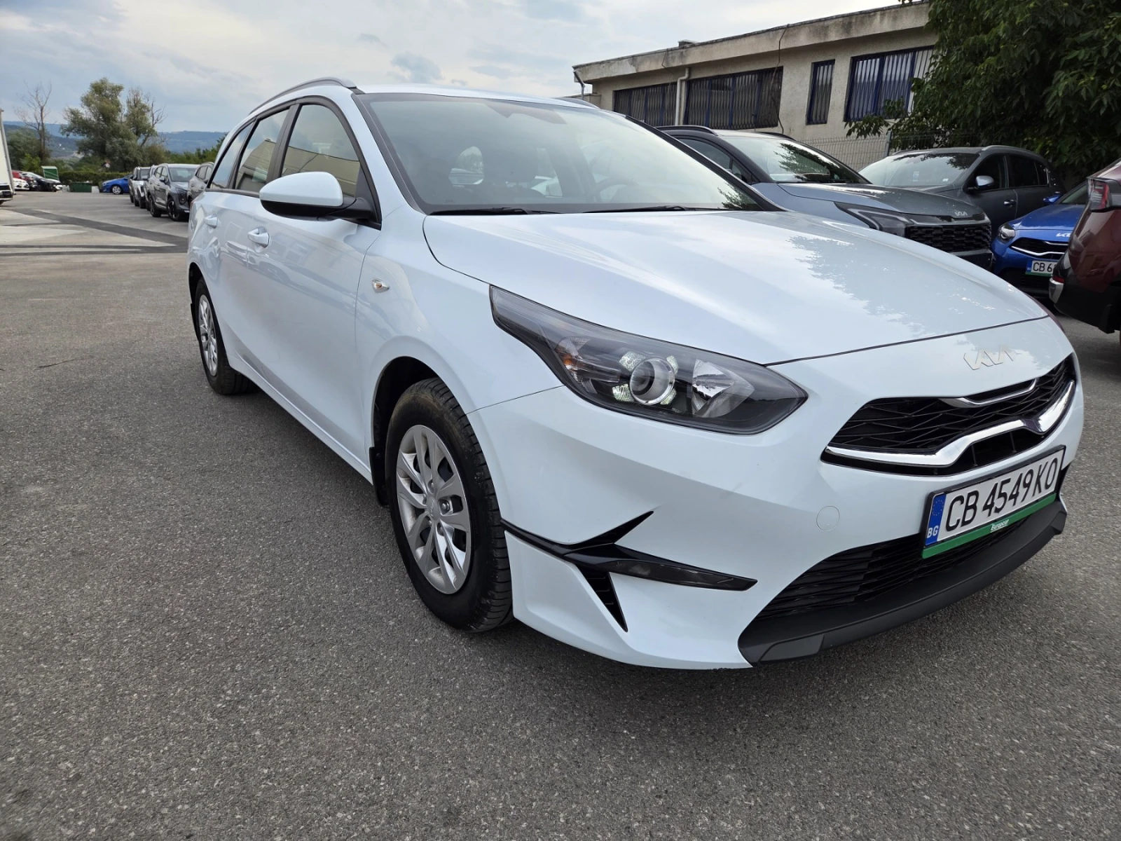 Kia Ceed 1.5 T-gdi Гаранция, снимка 2 - Автомобили и джипове - 56210204