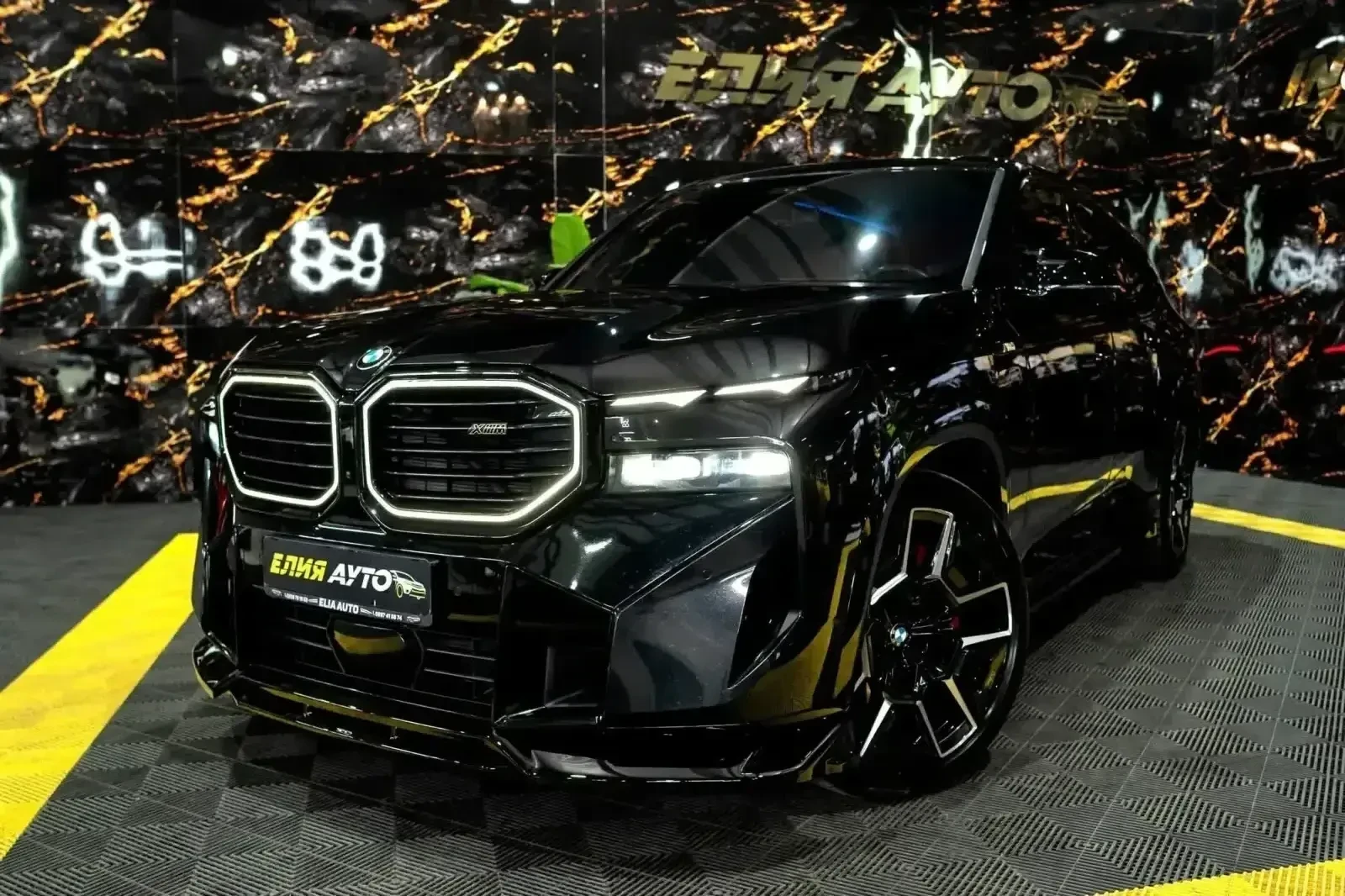 BMW XM 4.4 V8 INDIVIDUAL LED CARBON B&W ЛИЗИНГ 100%