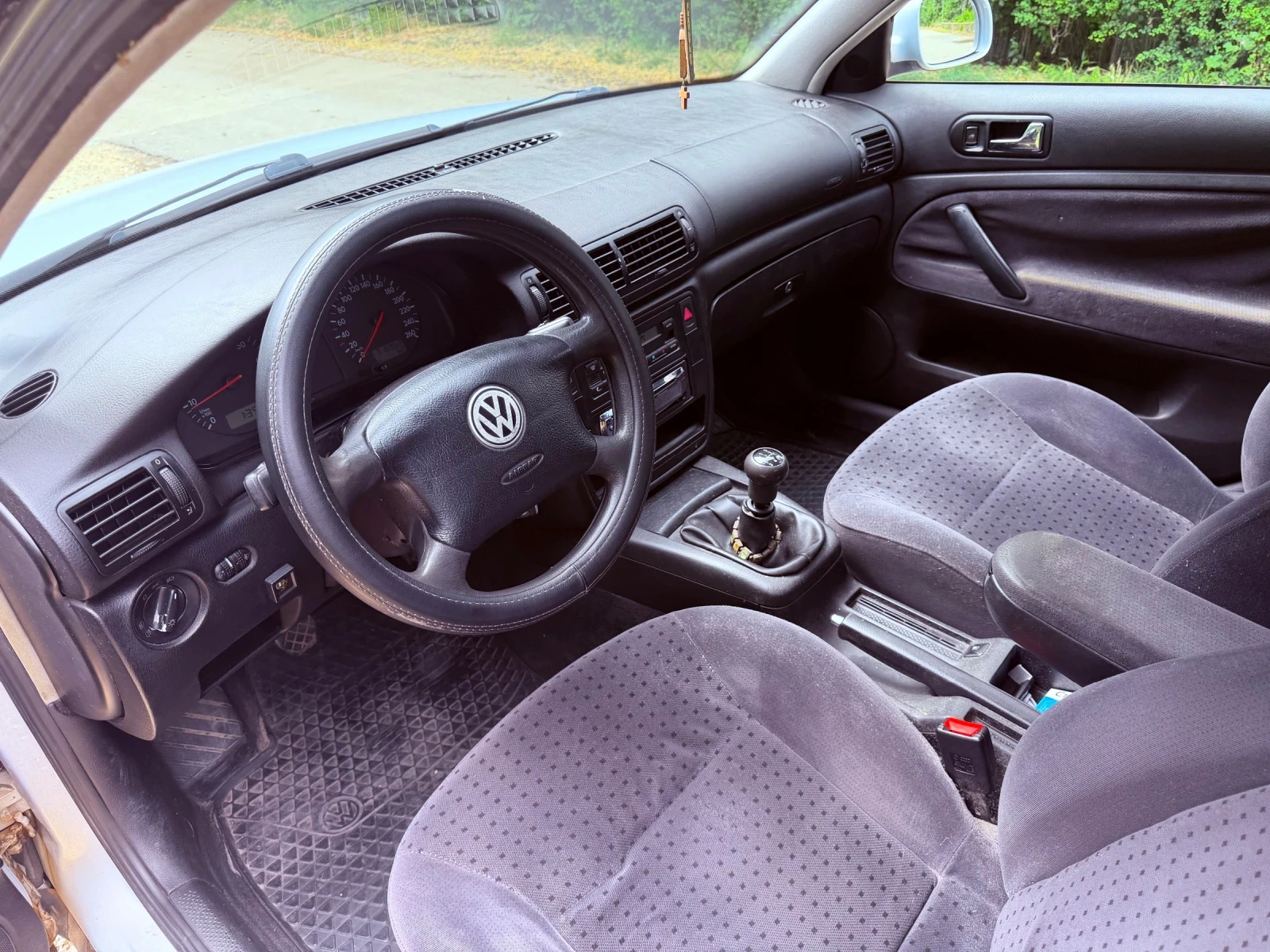 VW Passat, снимка 14 - Автомобили и джипове - 56295055