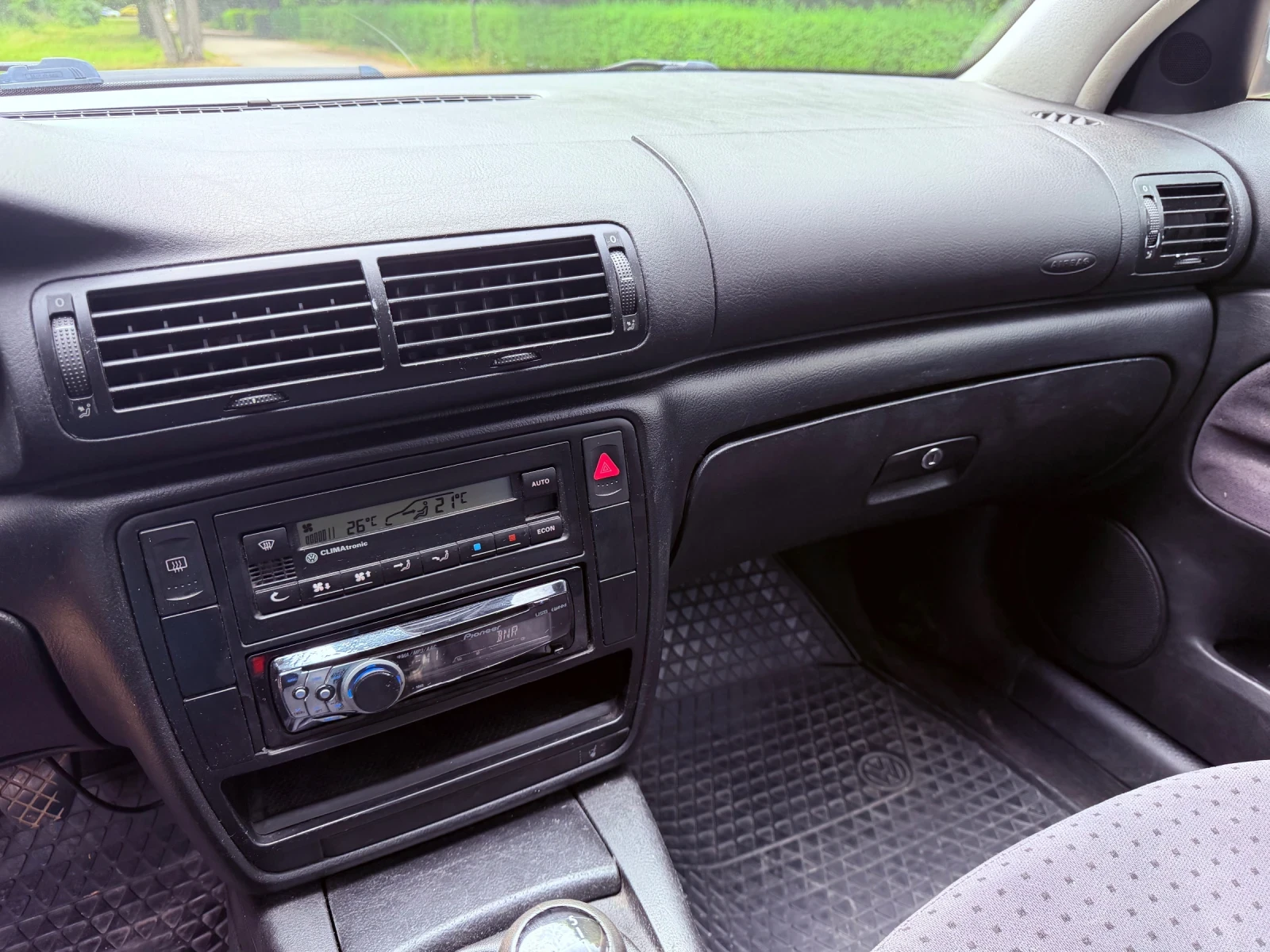 VW Passat, снимка 17 - Автомобили и джипове - 56295055