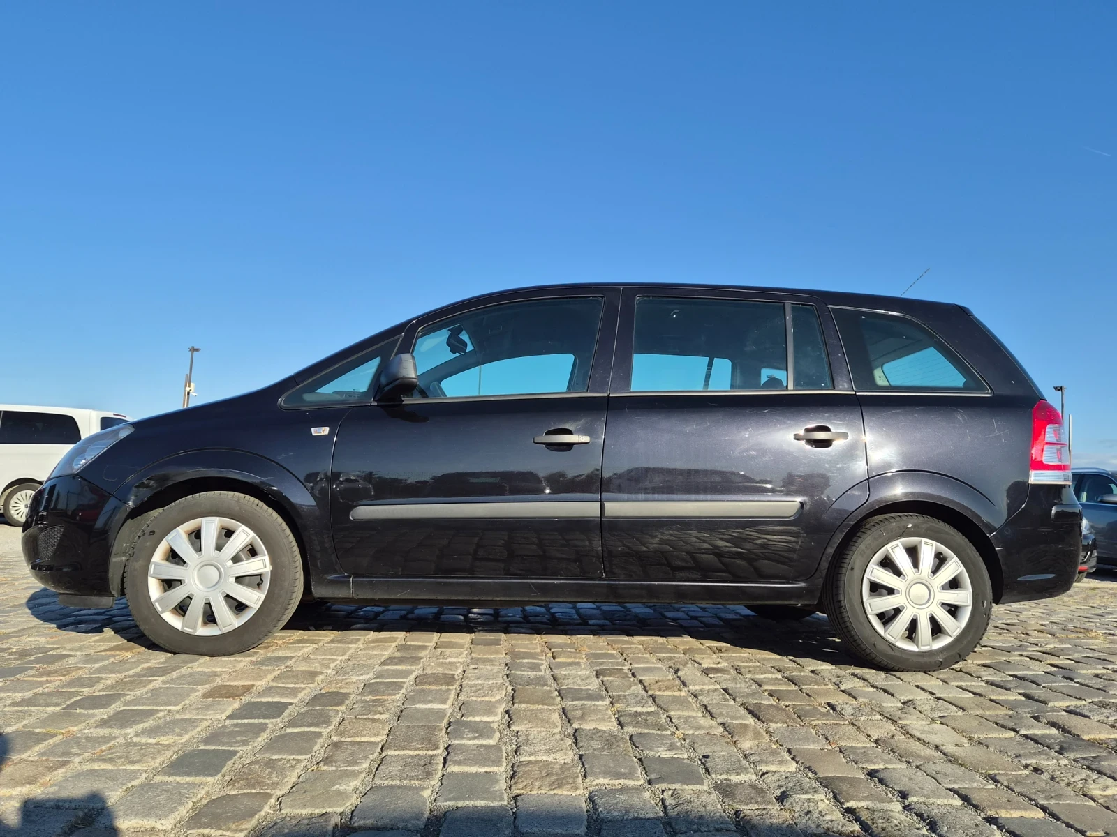 Opel Zafira 1.6i 116�� 7����� 2011������ ���� 5 | Mobile.bg � ����������� 4