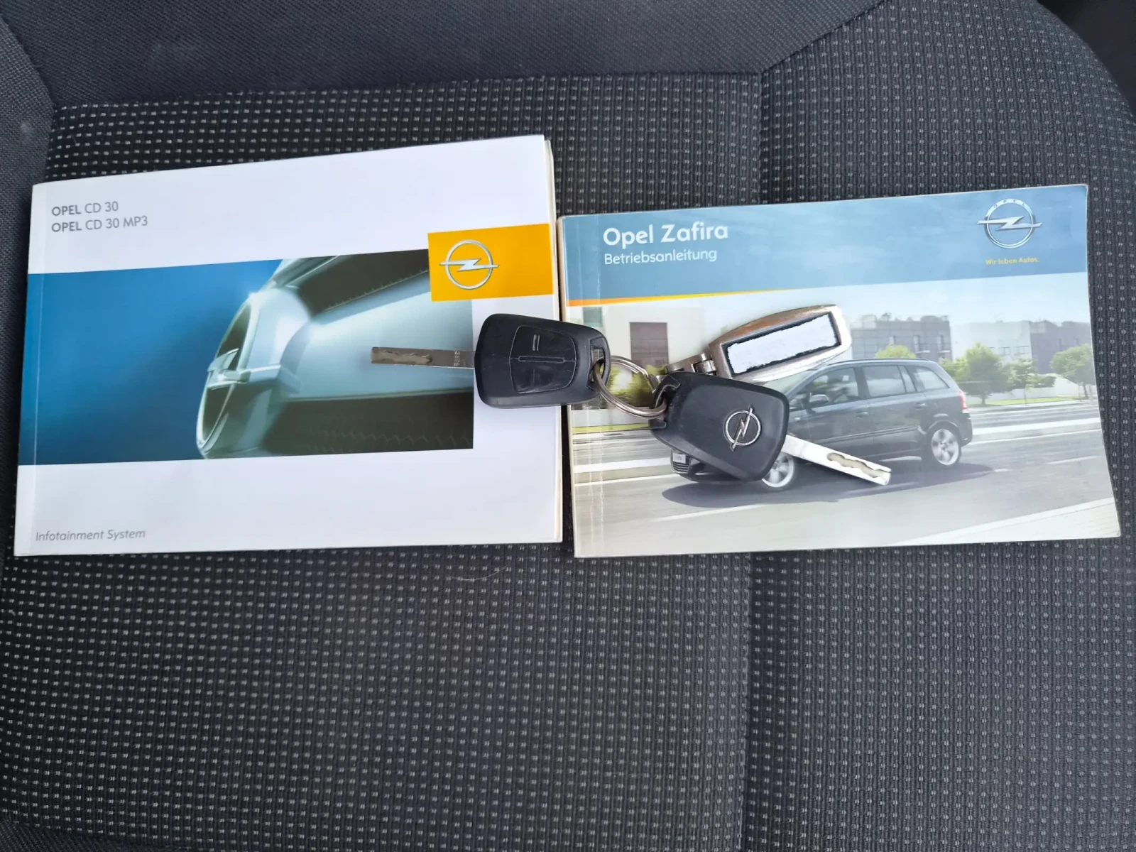 Opel Zafira 1.6i 116�� 7����� 2011������ ���� 5 | Mobile.bg � ����������� 17