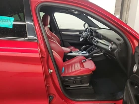 Alfa Romeo Stelvio VELOCE AWD, снимка 15