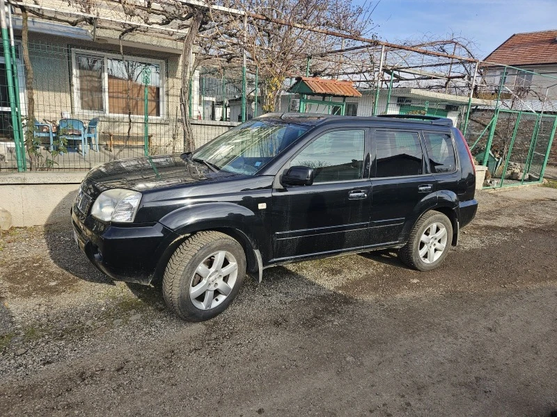 Nissan X-trail 2.2 115 коня, снимка 1 - Автомобили и джипове - 47235934