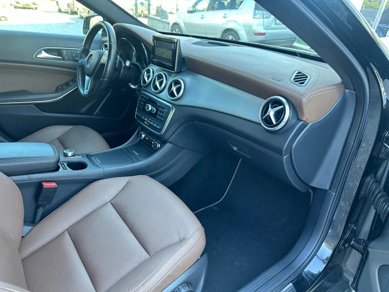 Mercedes-Benz GLA 250 АВТОМАТИК 4х4, снимка 12 - Автомобили и джипове - 45233473