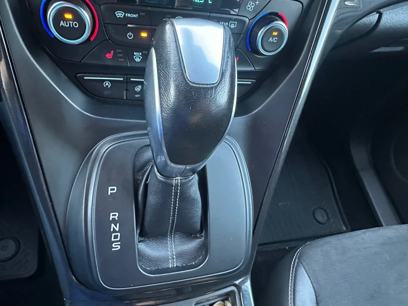 Ford Kuga 2.0ST LINE* FULL* 184k.c.* REALNI KM* , снимка 12 - Автомобили и джипове - 52266526