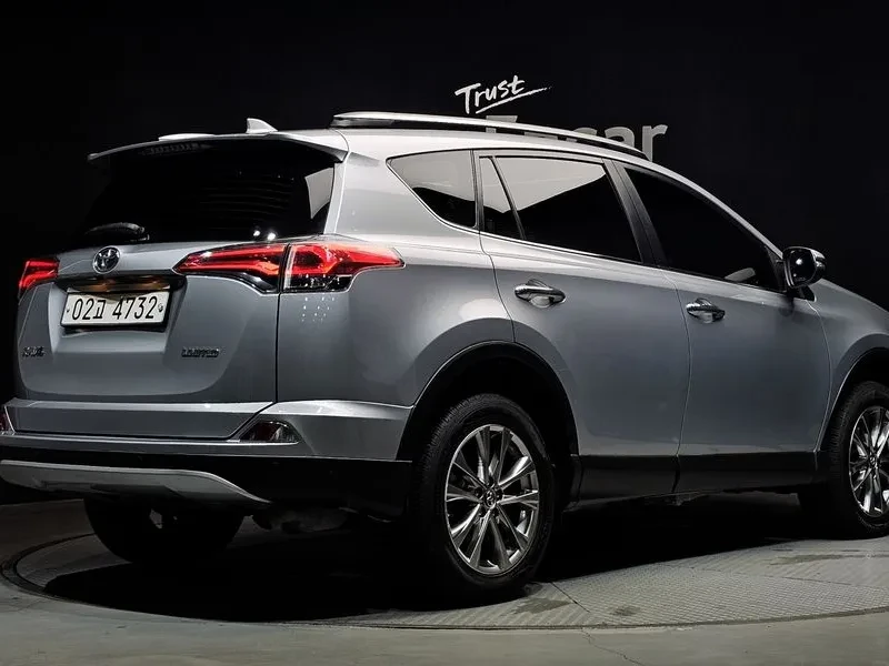 Toyota Rav4 2.5 2Wd, снимка 2 - Автомобили и джипове - 55560252