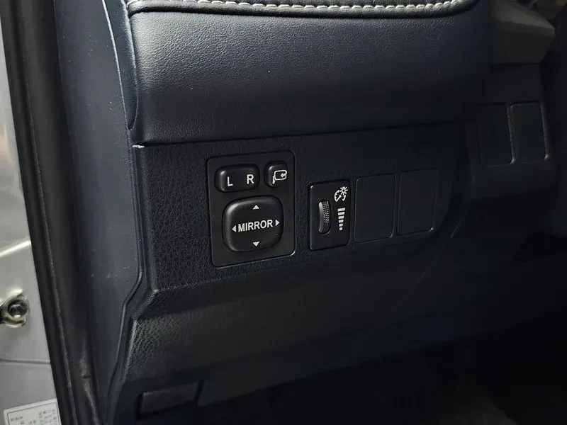 Toyota Rav4 2.5 2Wd, снимка 14 - Автомобили и джипове - 55560252