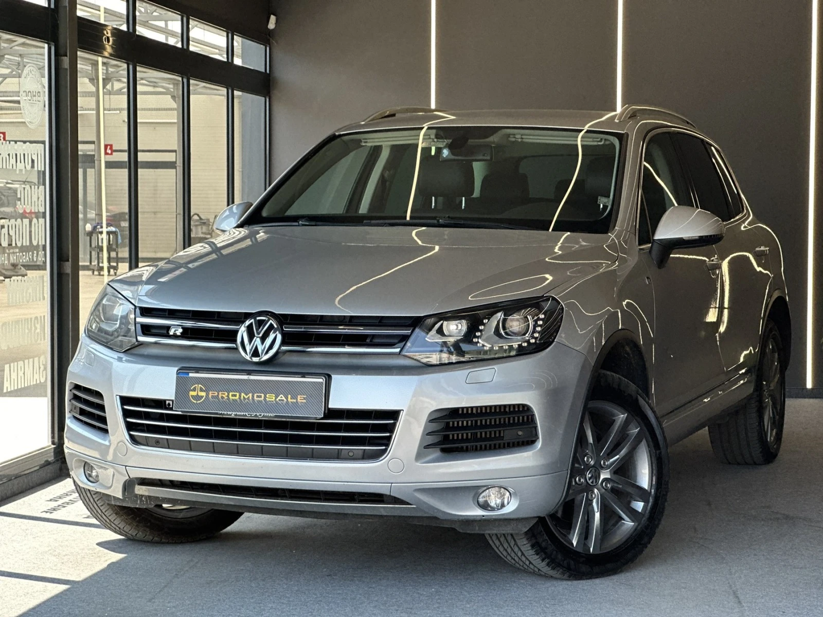 VW Touareg 3.0 TDI* R - изображение 3