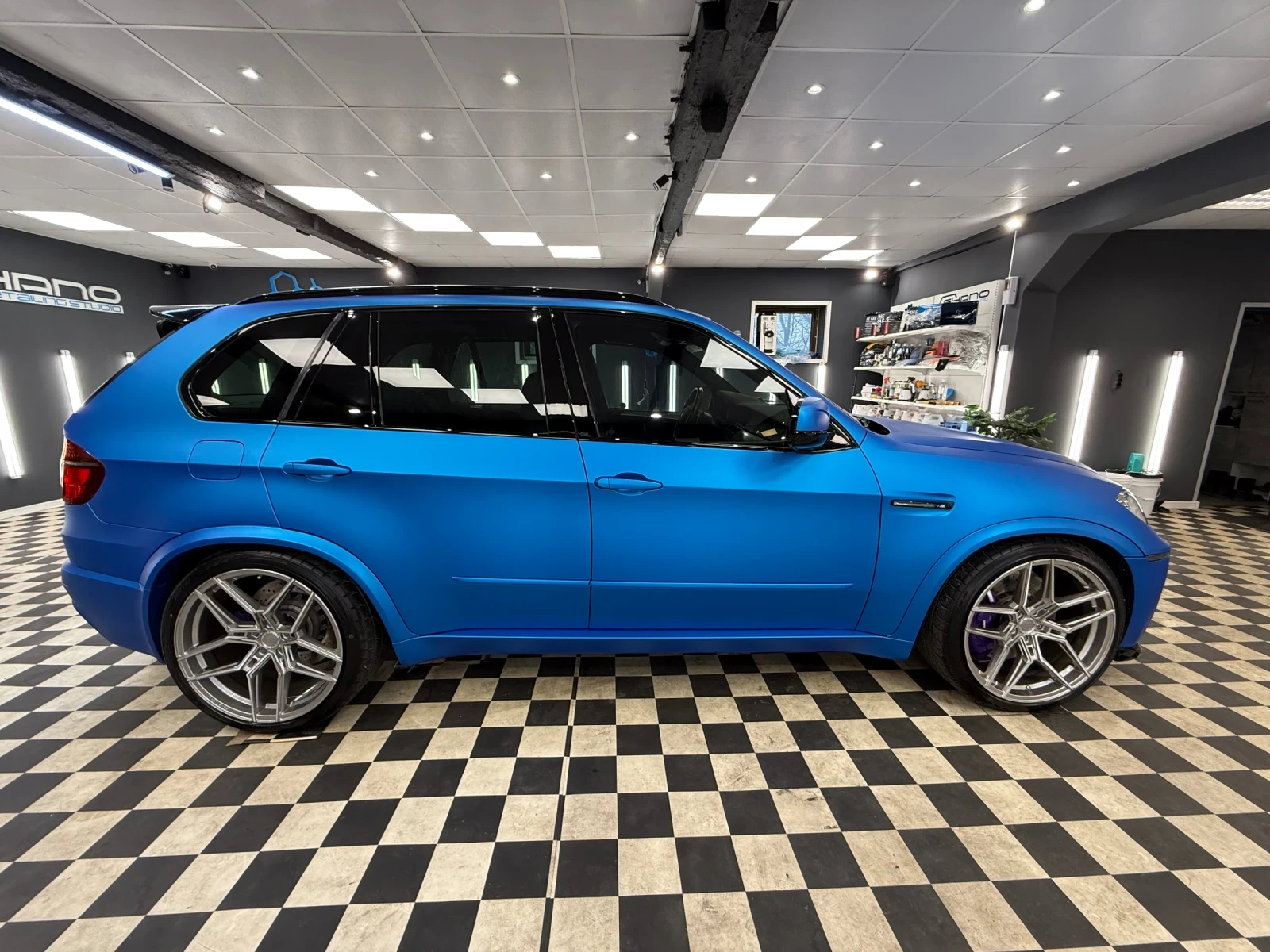 BMW X5 4.8i X5M пакет - изображение 6