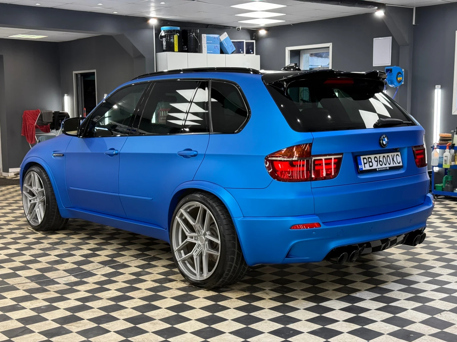 BMW X5 4.8i X5M пакет - изображение 3