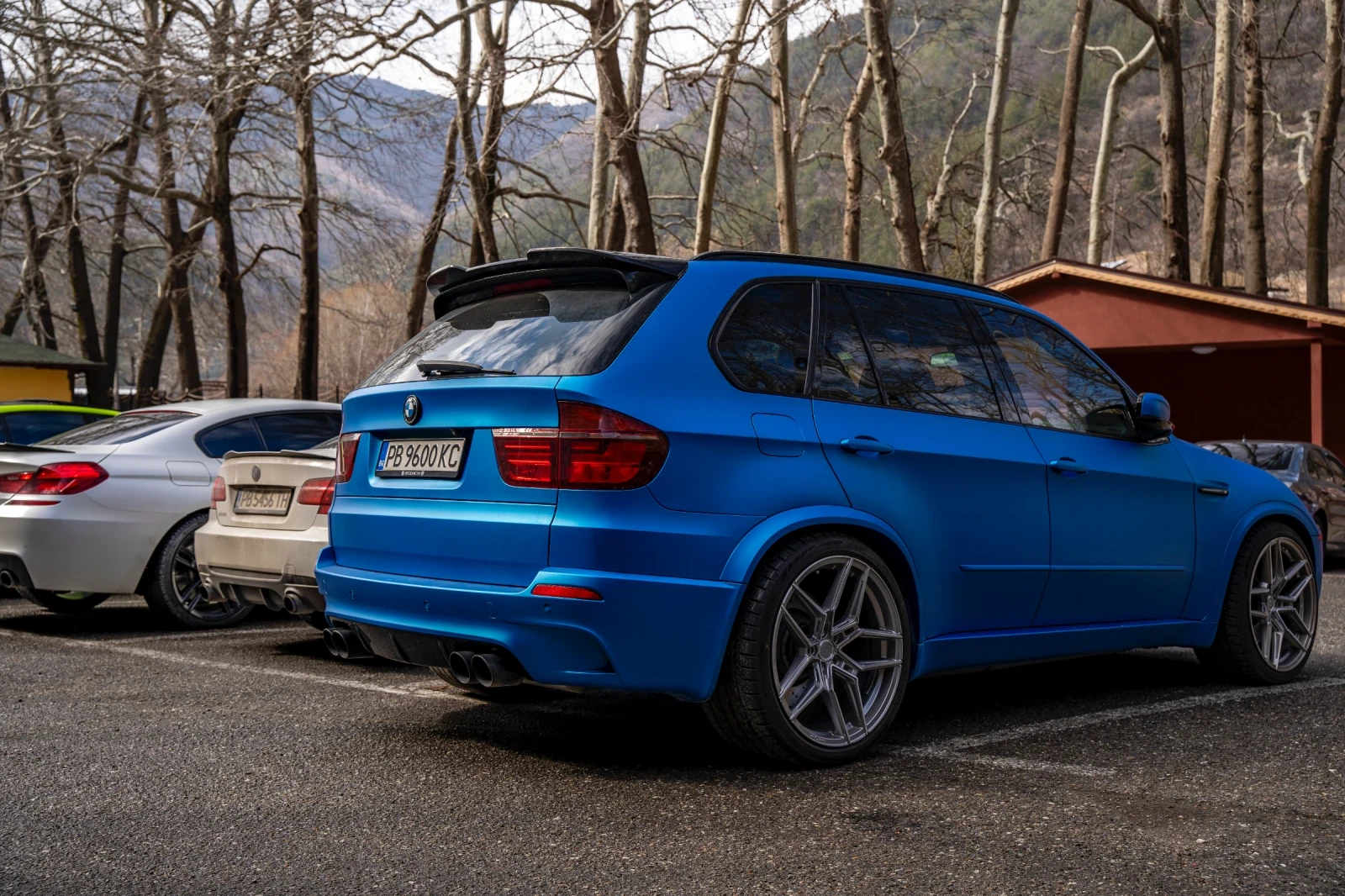 BMW X5 4.8i X5M пакет - изображение 9