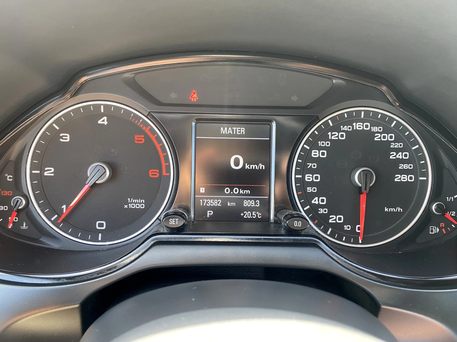 Audi Q5 2.0TDI 177к.с -Exclusive-Топ състояние - изображение 8