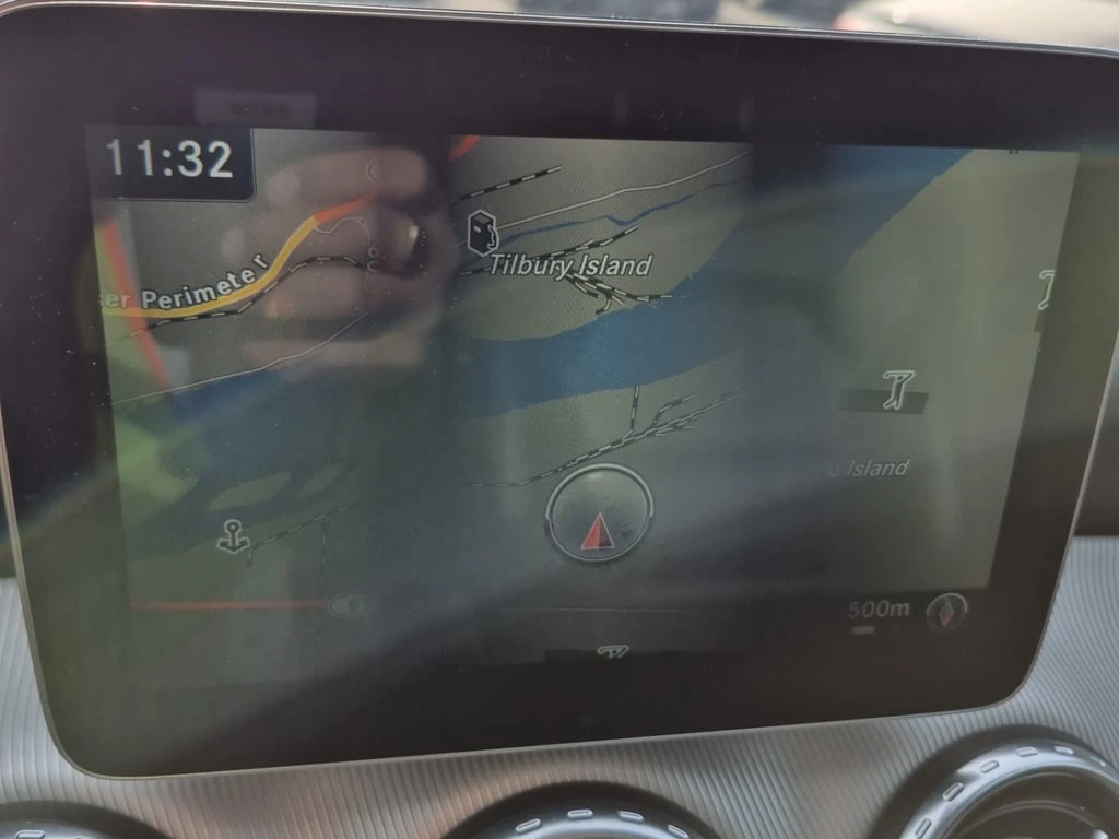 Mercedes-Benz GLA 250 * CARFAX * БЕЗ ПЪРВОНАЧАЛНА ВНОСКА - изображение 8