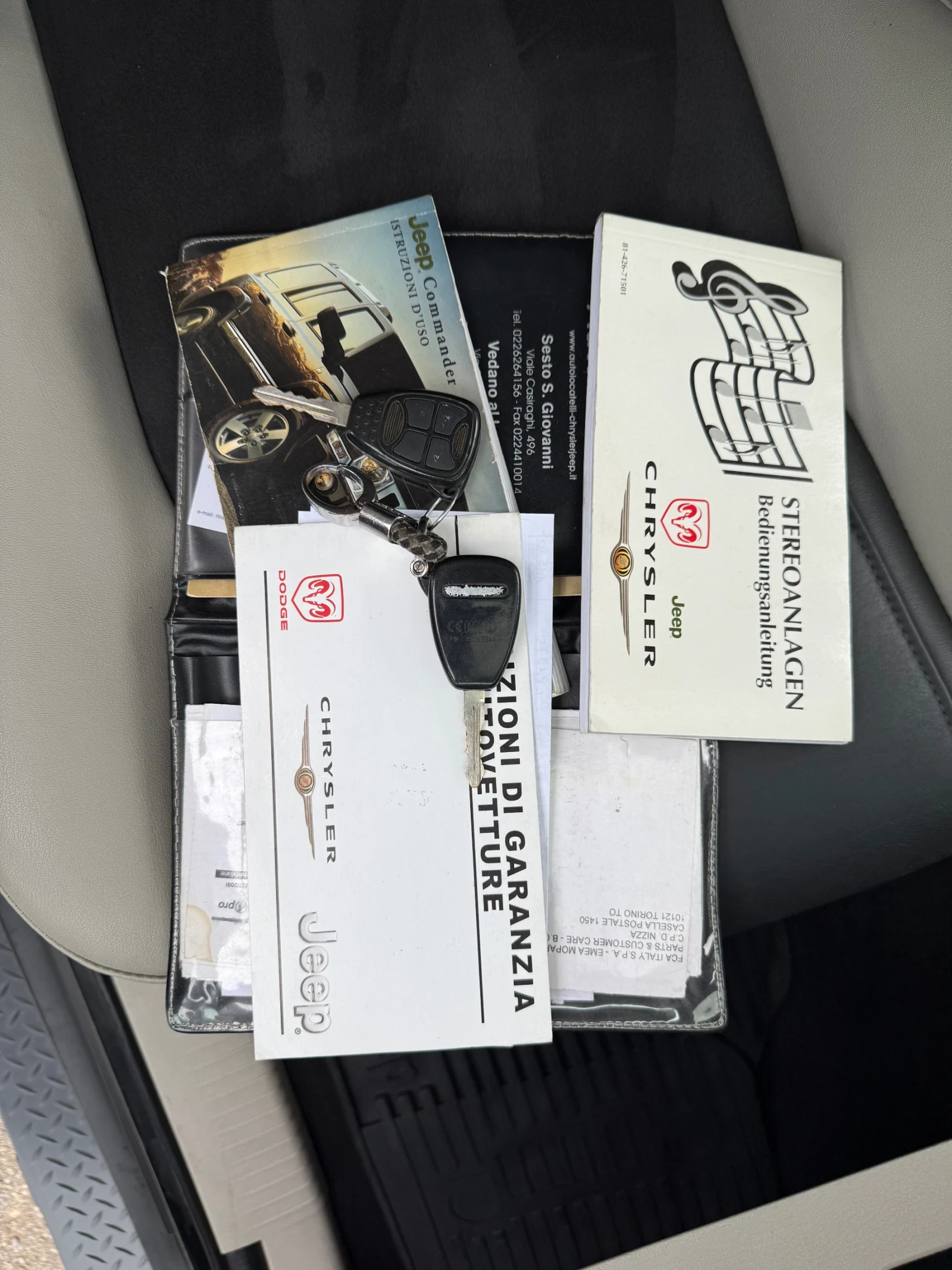 Jeep Commander 3.0crdi OFF ROAD 267x.km, снимка 14 - Автомобили и джипове - 54041141