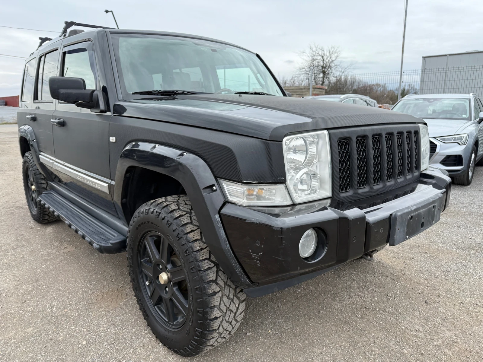 Jeep Commander 3.0crdi OFF ROAD 267x.km, снимка 2 - Автомобили и джипове - 54041141