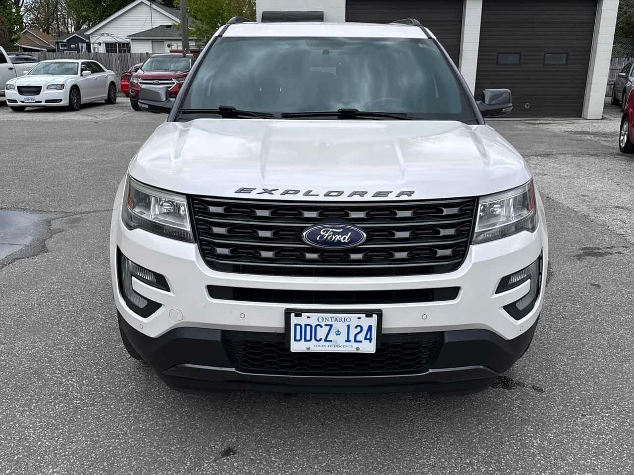 Ford Explorer * XLT * ПОДГРЕВ * ПАНОРАМА * ПРЕДСТАВИТЕЛСТВО, снимка 2 - Автомобили и джипове - 54398354
