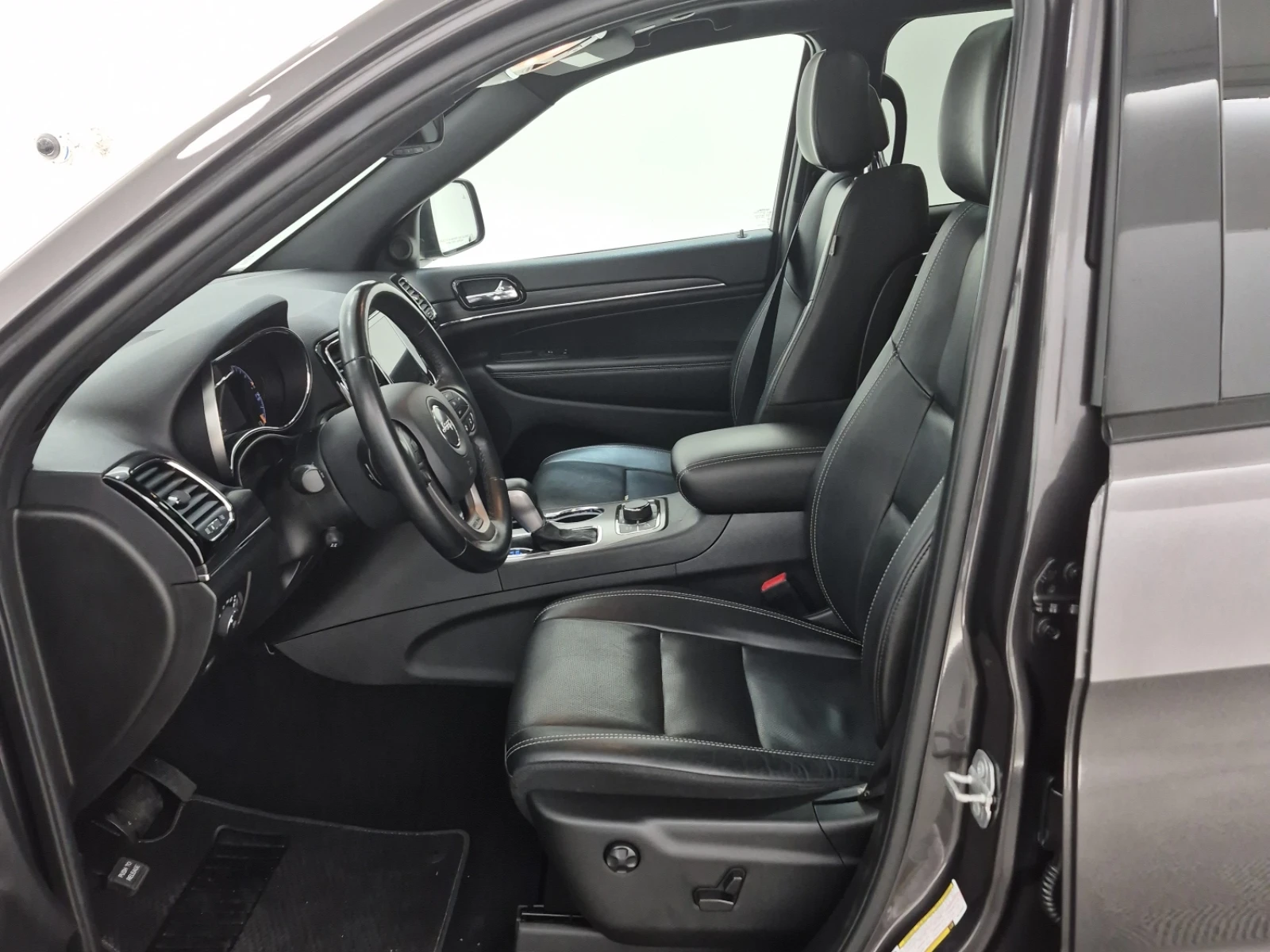 Jeep Grand cherokee 80TH ANNIVERSARY EDITION * CARFAX * Цена до БГ * , снимка 6 - Автомобили и джипове - 54422732