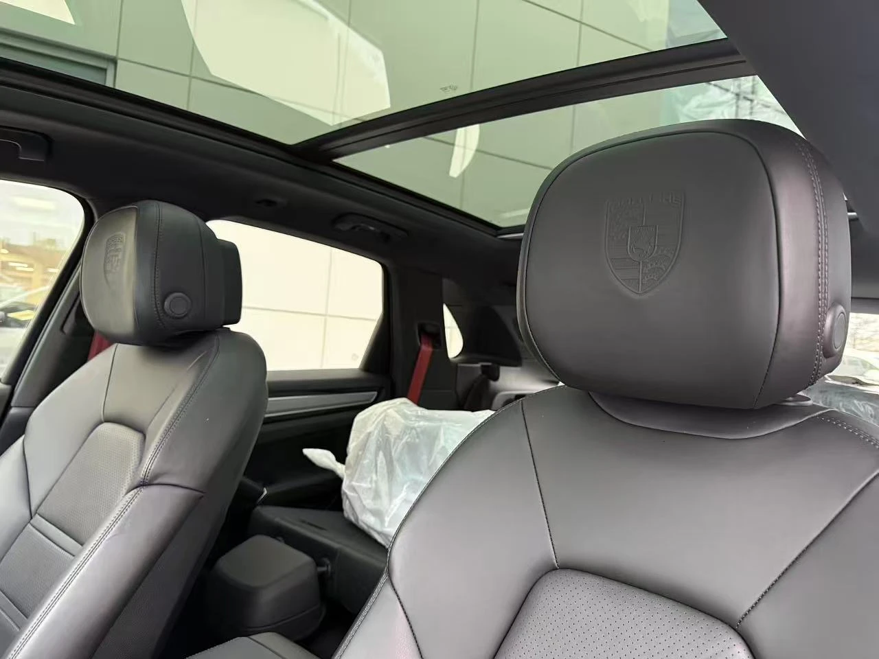 Porsche Cayenne * * CARFAX * * АВТО КРЕДИТ * * Цена до БГ * * , снимка 14 - Автомобили и джипове - 54529027