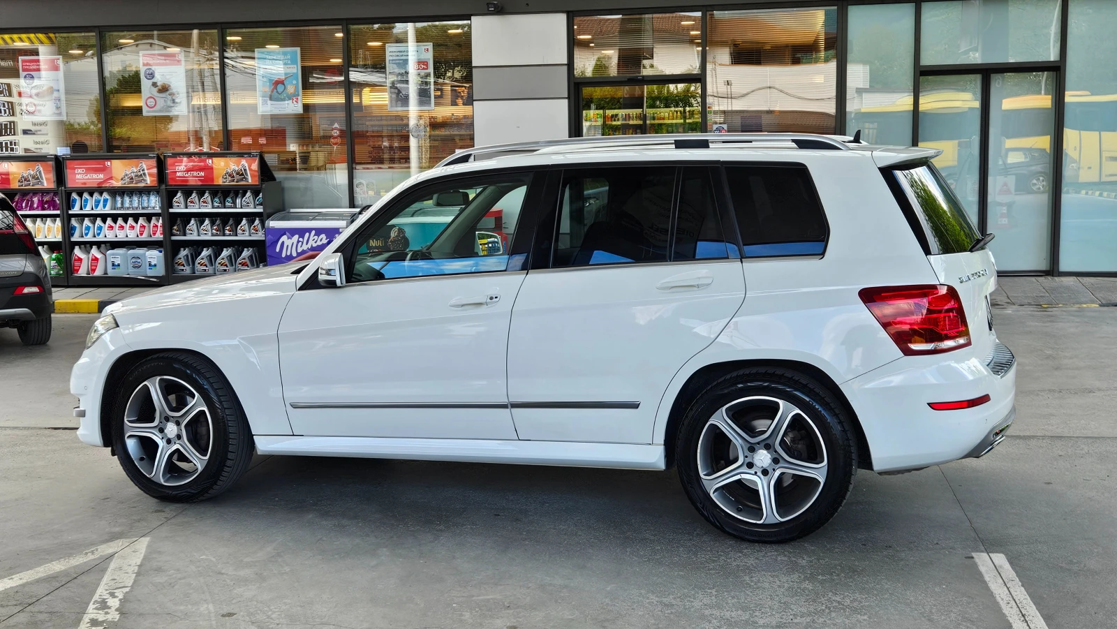 Mercedes-Benz GLK 2.2 Cdi Facelift/Avtomat/Navigacia/Top sustoqnie, снимка 3 - Автомобили и джипове - 54701148