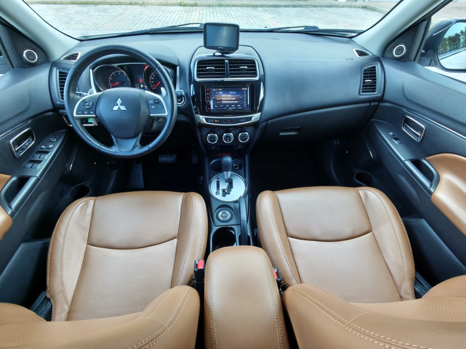 Mitsubishi ASX 4х4, снимка 8 - Автомобили и джипове - 54983304