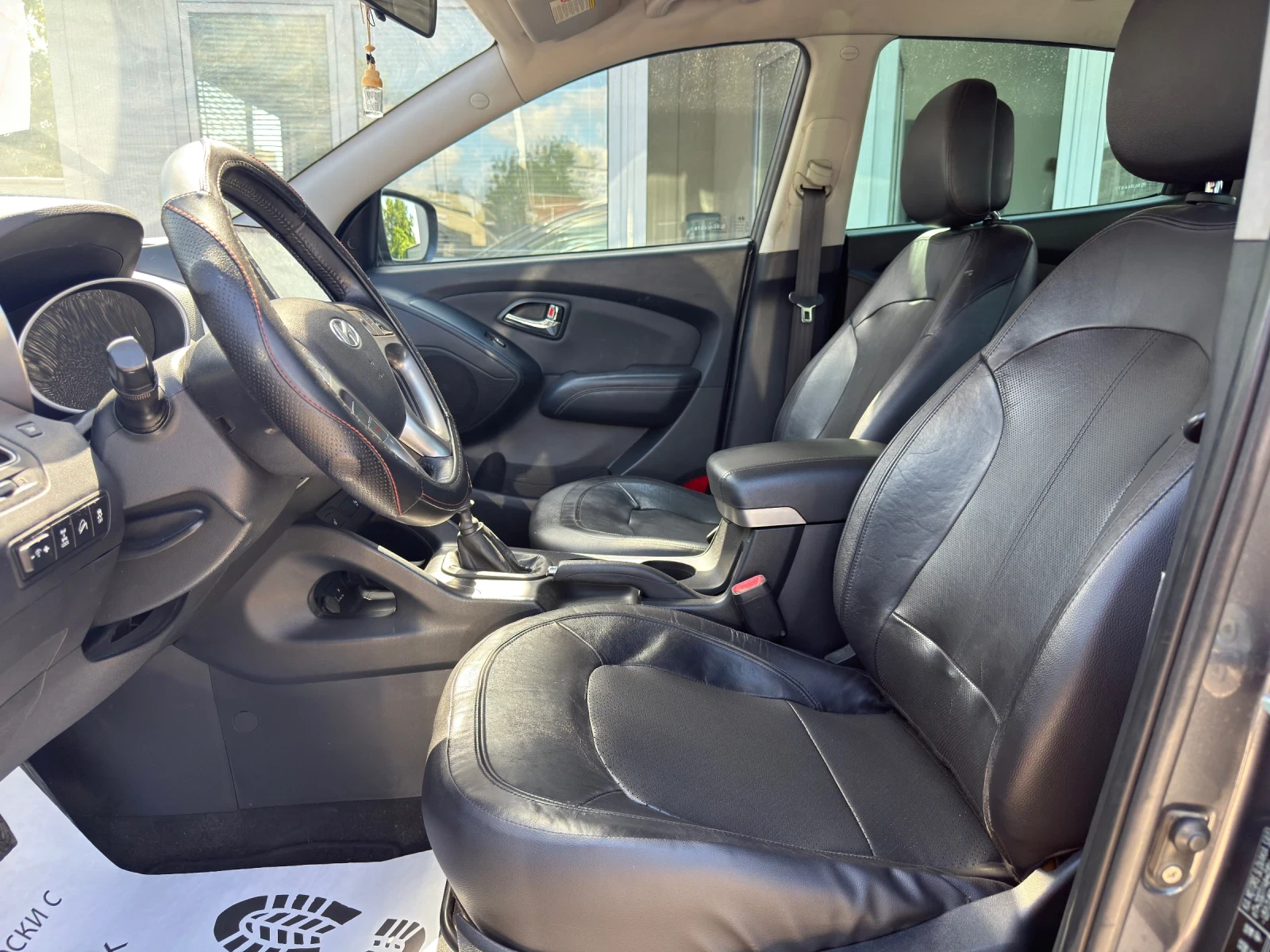 Hyundai IX35 2.0d/4x4, снимка 8 - Автомобили и джипове - 55006505