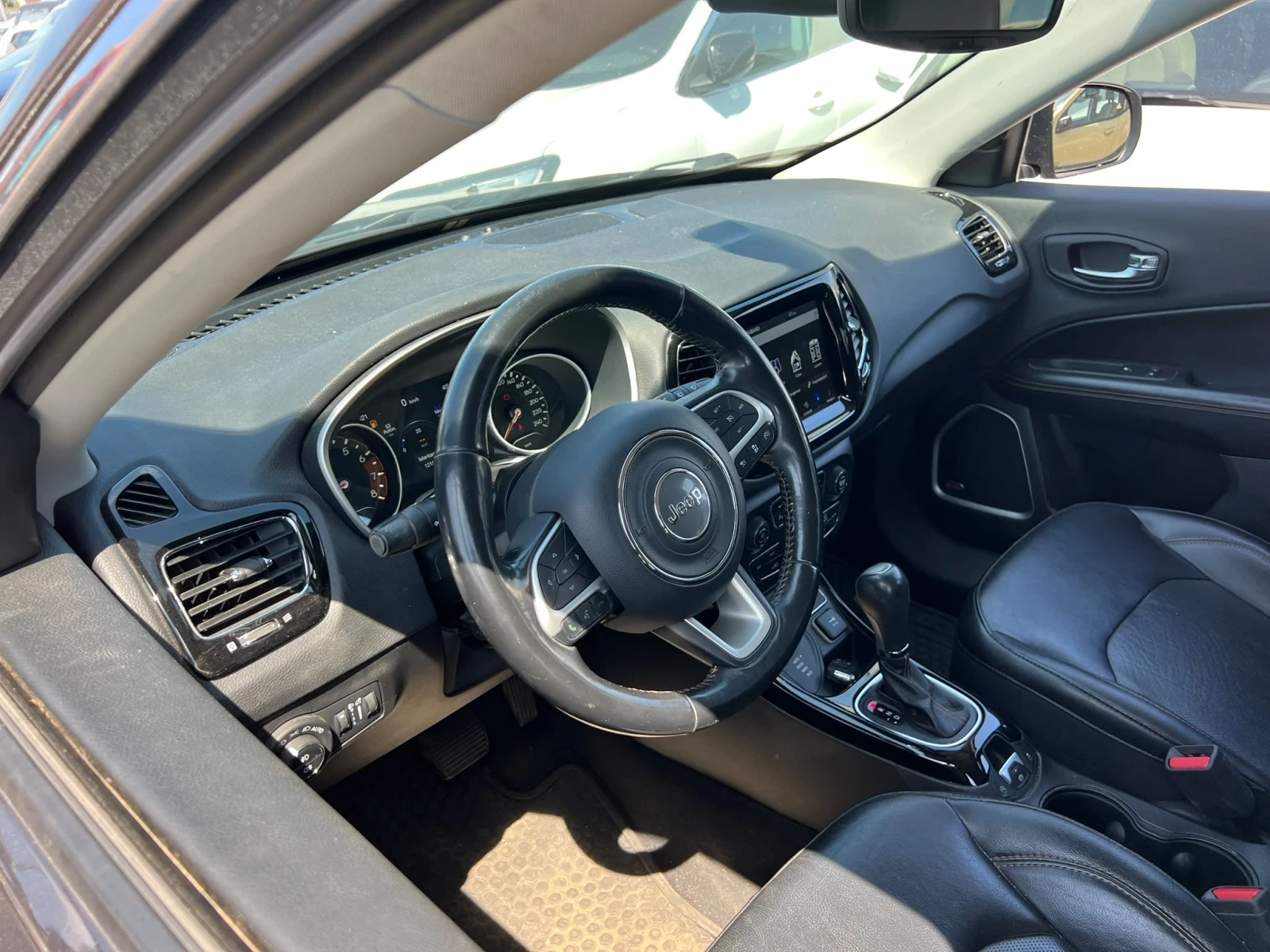 Jeep Compass 1.4T 4x4 170hp* 121500km* NAVI* КОЖА* ПОДГРЕВИ, снимка 14 - Автомобили и джипове - 55212379