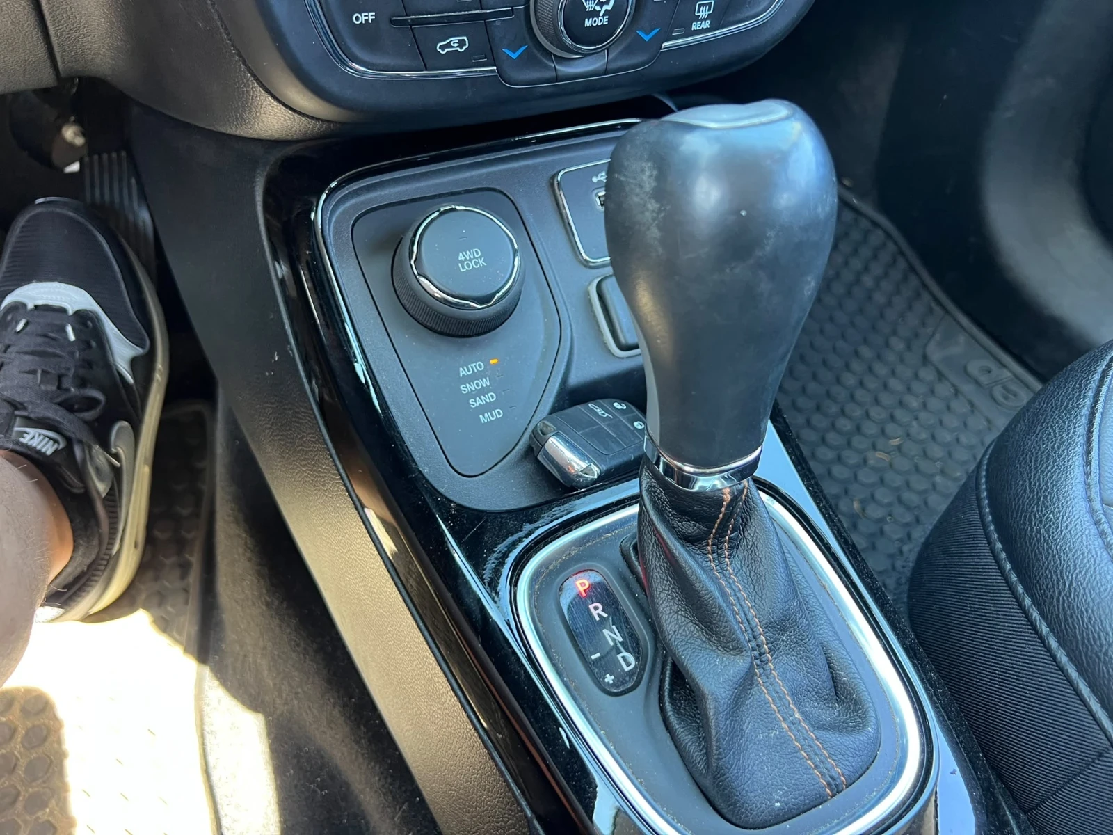 Jeep Compass 1.4T 4x4 170hp* 121500km* NAVI* КОЖА* ПОДГРЕВИ, снимка 8 - Автомобили и джипове - 55212379