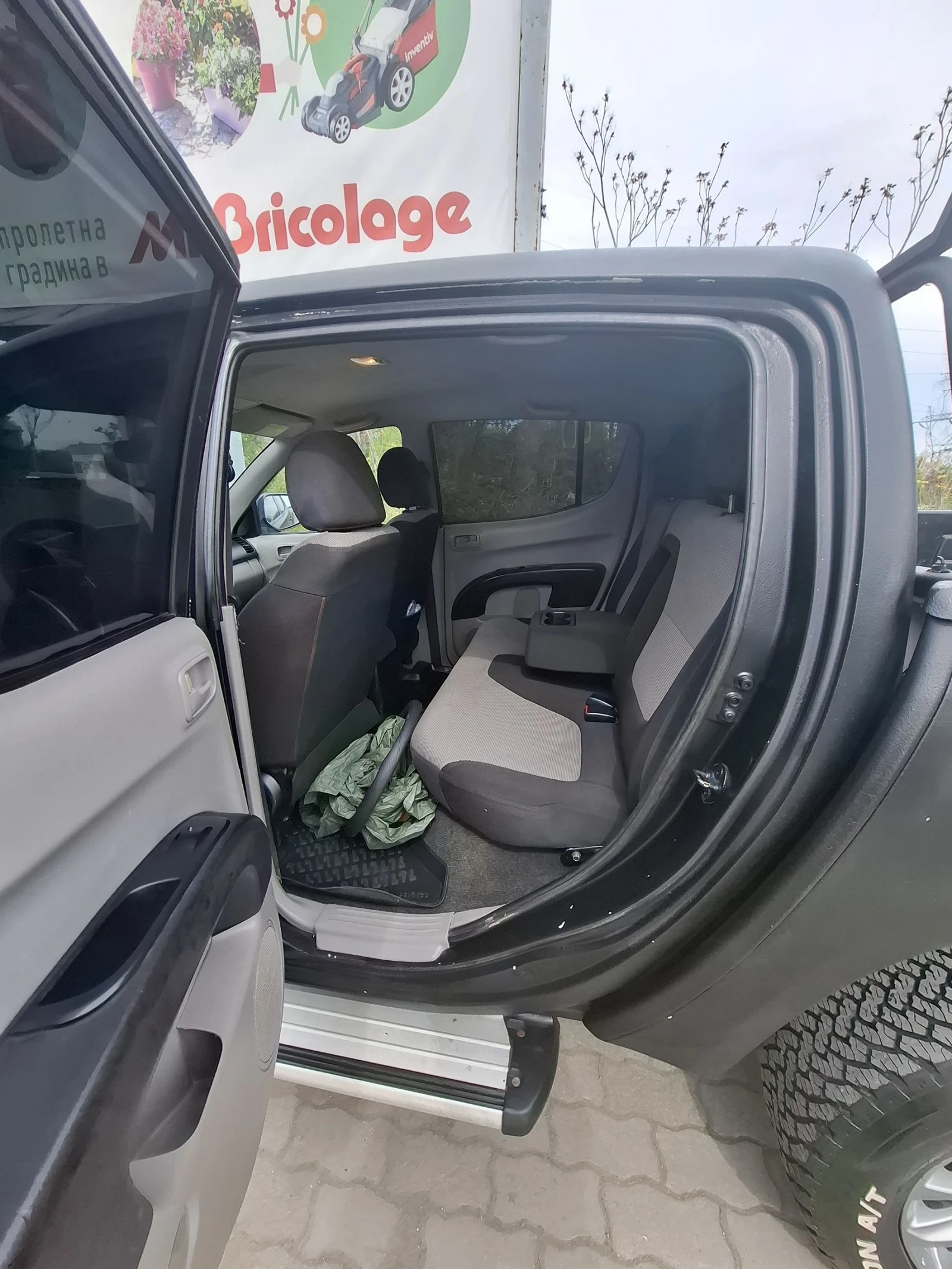 Mitsubishi L200, снимка 11 - Автомобили и джипове - 55453223