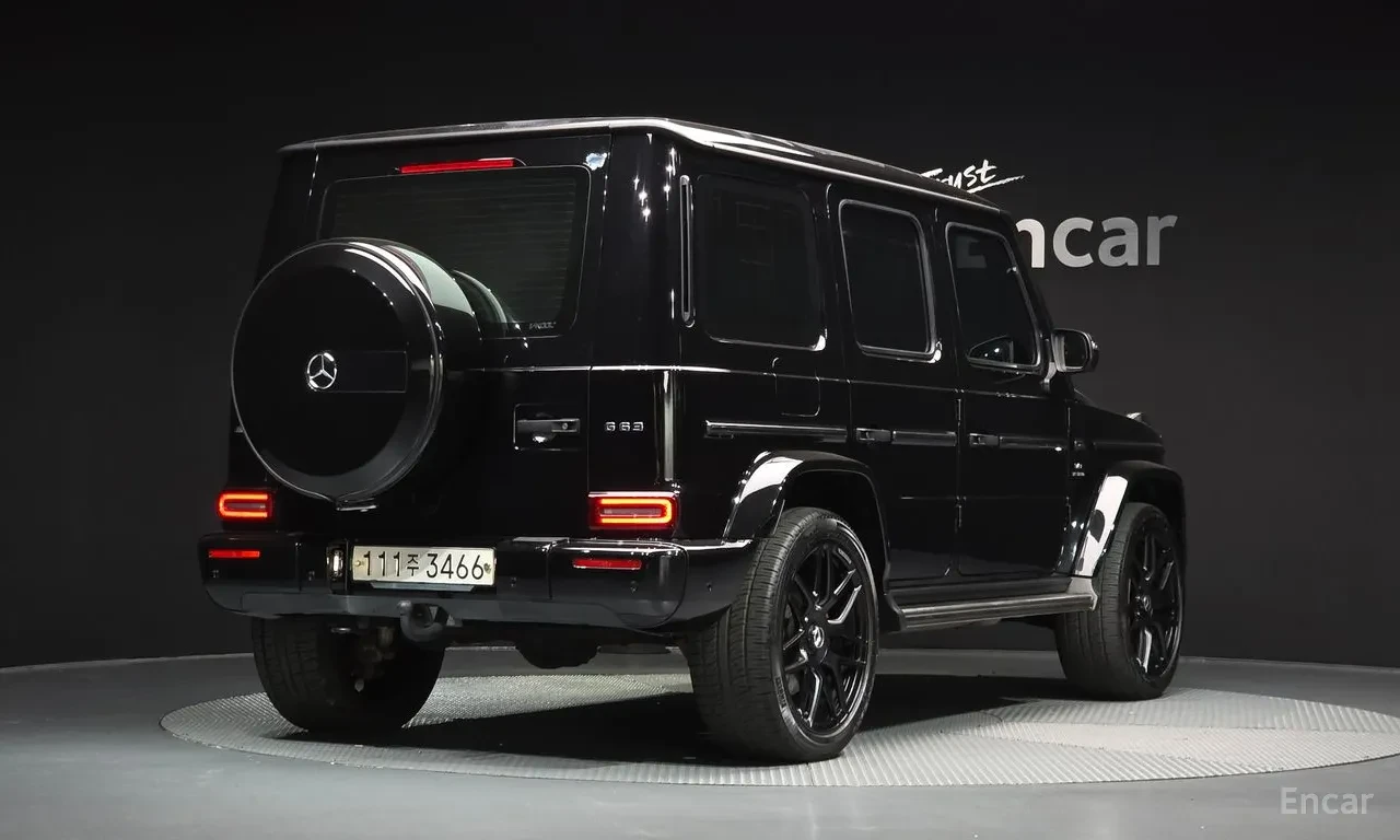 Mercedes-Benz G 63 AMG Edition | Carbon | Massage | 360 | Accident-free, снимка 4 - Автомобили и джипове - 55645934