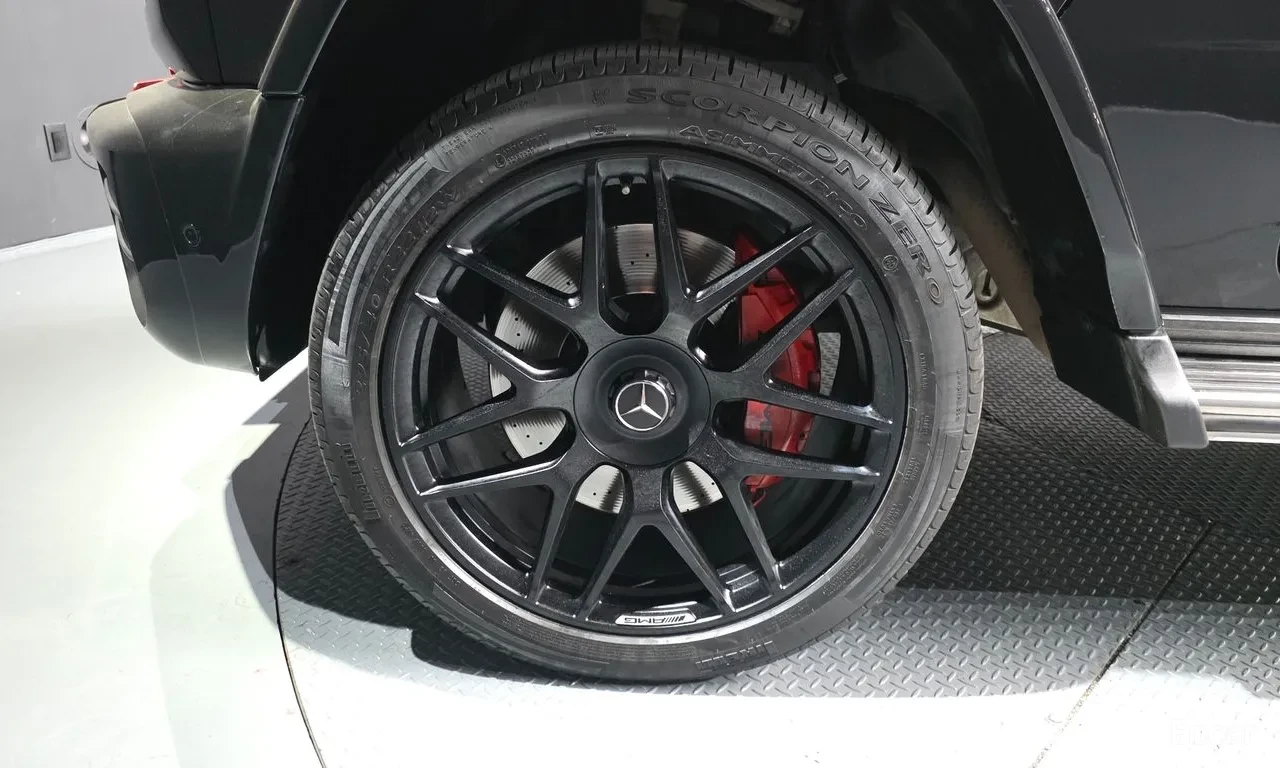 Mercedes-Benz G 63 AMG Edition | Carbon | Massage | 360 | Accident-free, снимка 7 - Автомобили и джипове - 55645934